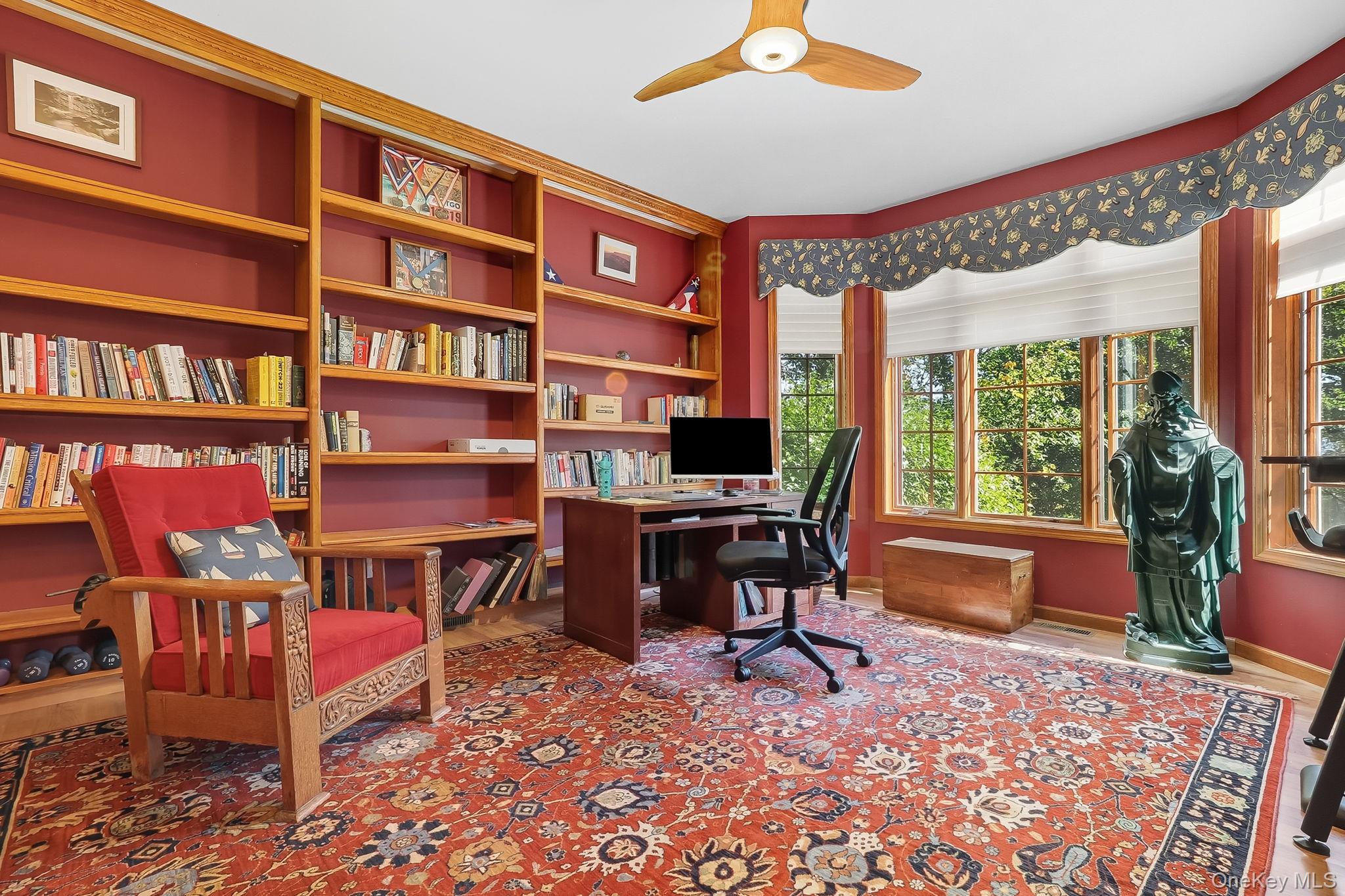 4 Hamlet Way, Hopewell Junction, NY 12533