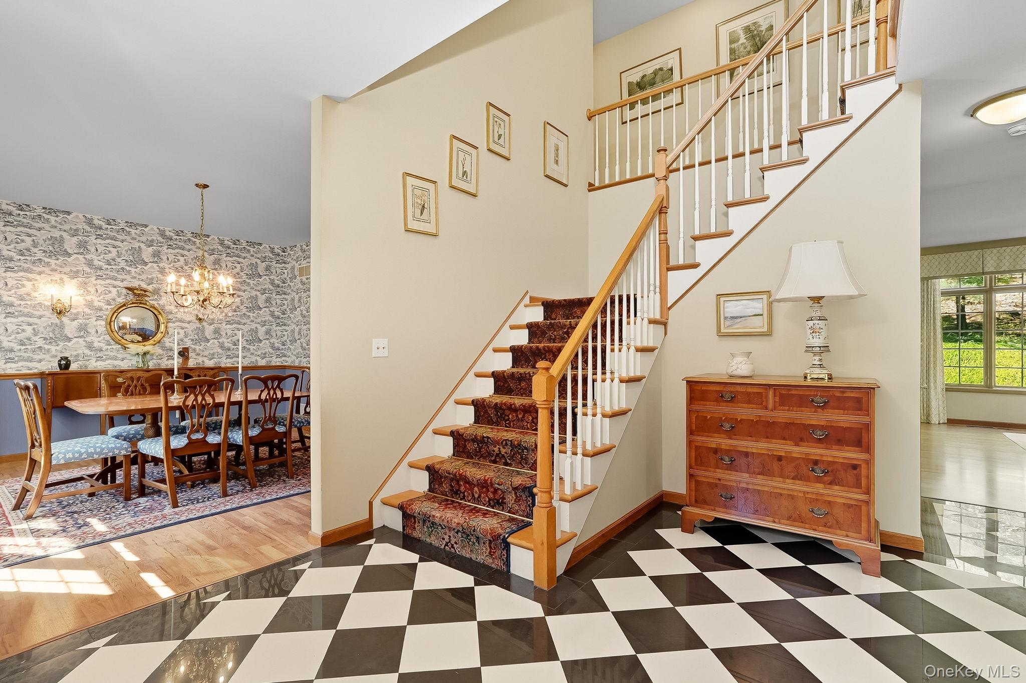 4 Hamlet Way, Hopewell Junction, NY 12533