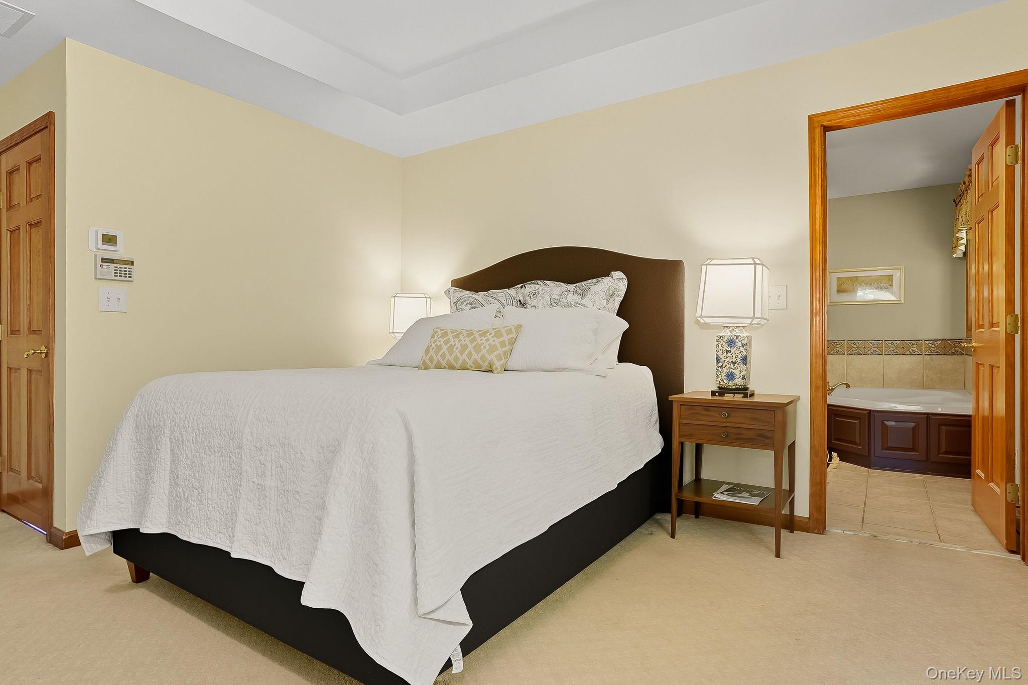 4 Hamlet Way, Hopewell Junction, NY 12533