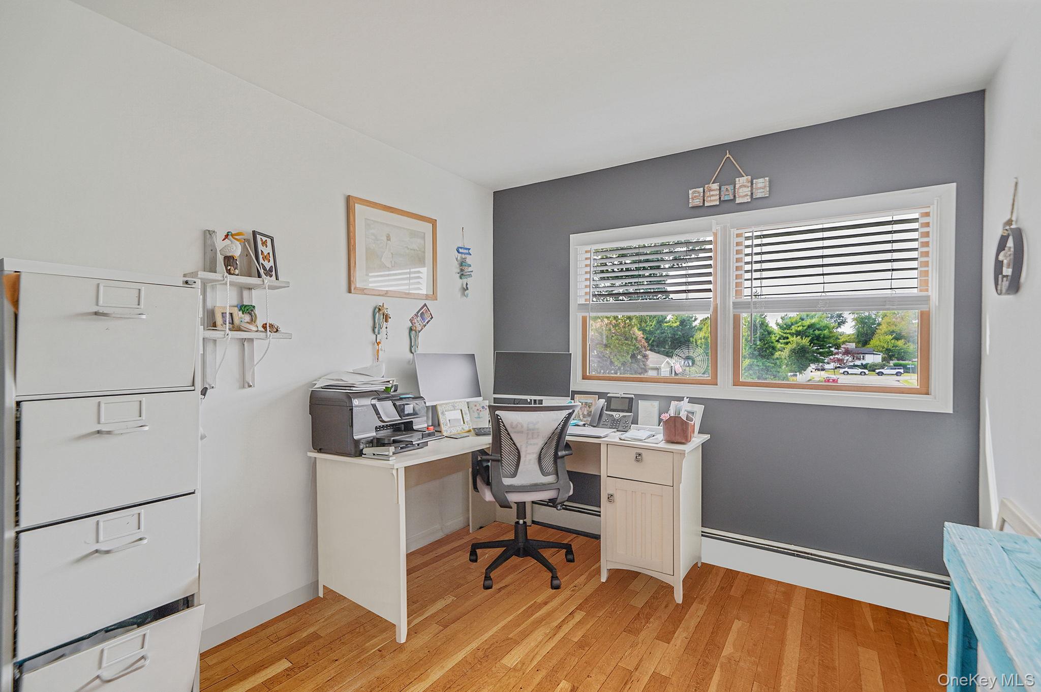 16 Leo Court, Bay Shore, NY 11706