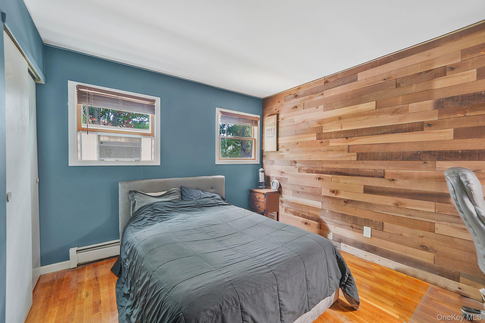 16 Leo Court, Bay Shore, NY 11706