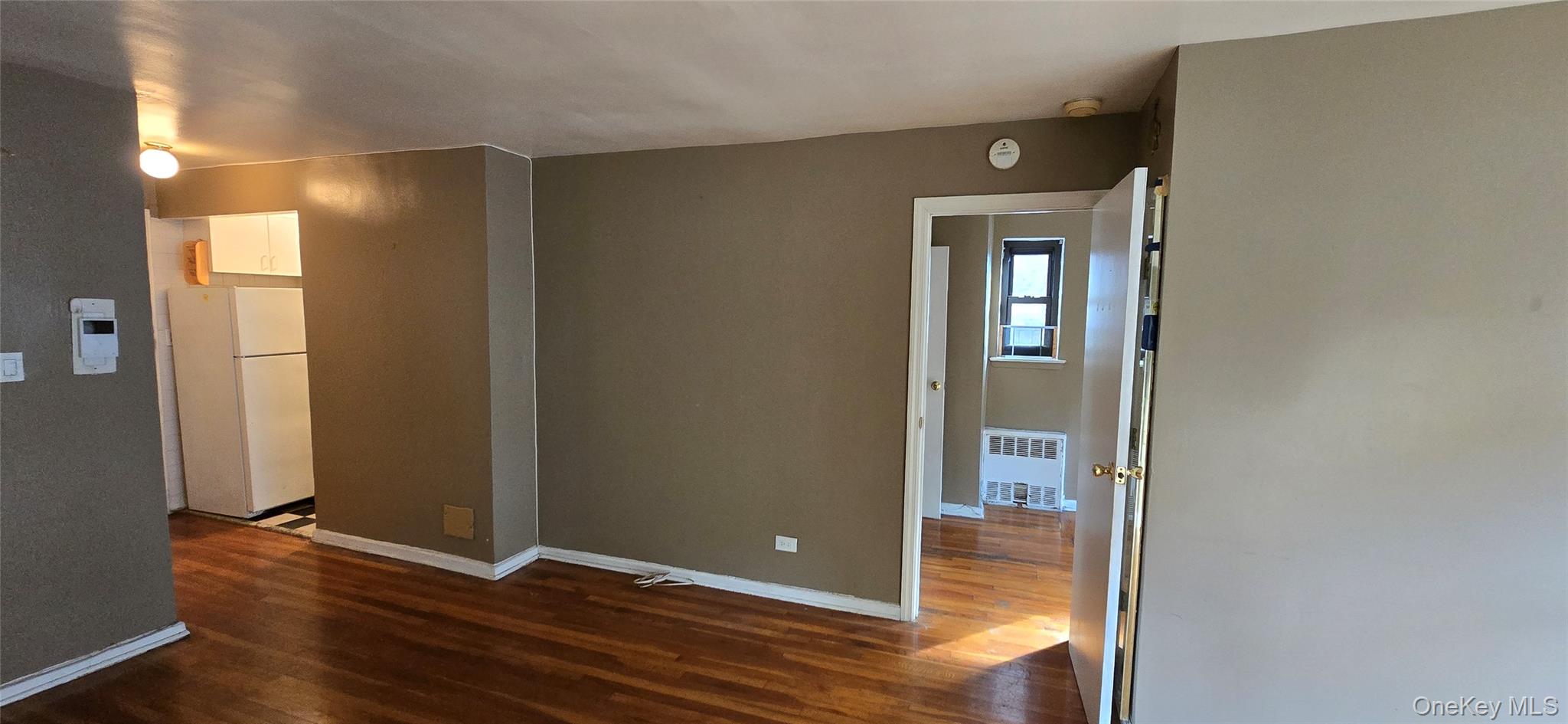 94-11 60th Avenue # 4A, Elmhurst, NY 11373