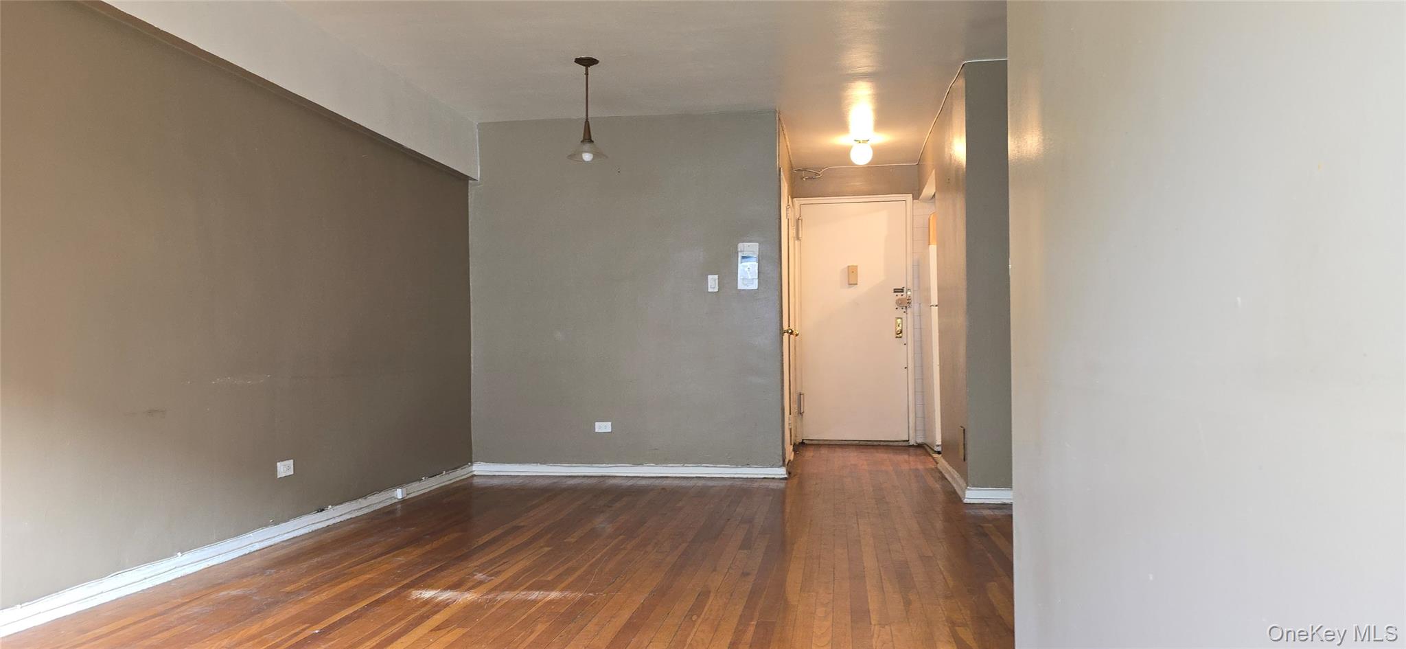 94-11 60th Avenue # 4A, Elmhurst, NY 11373