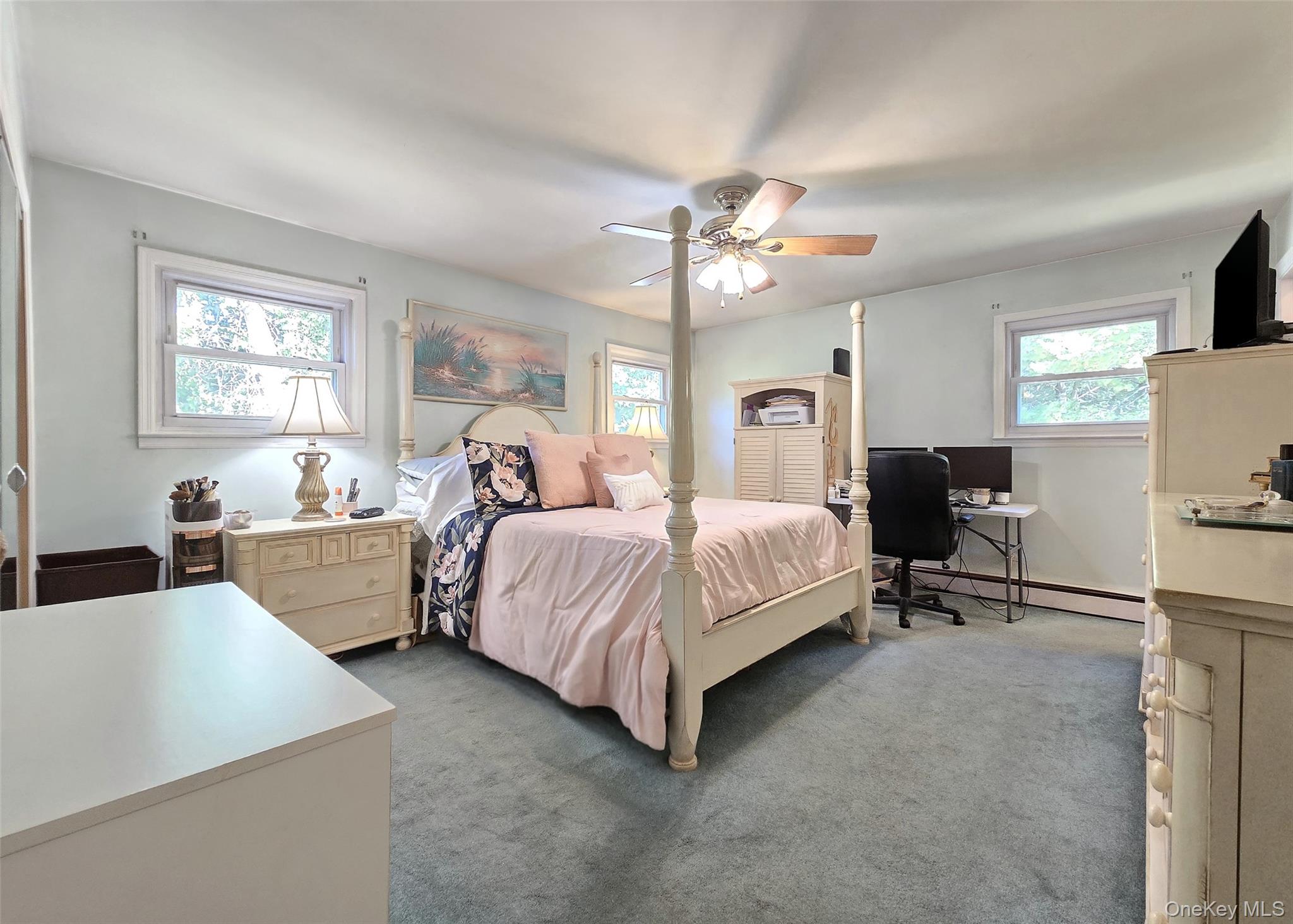 15 Garden Lane, Yaphank, NY 11980