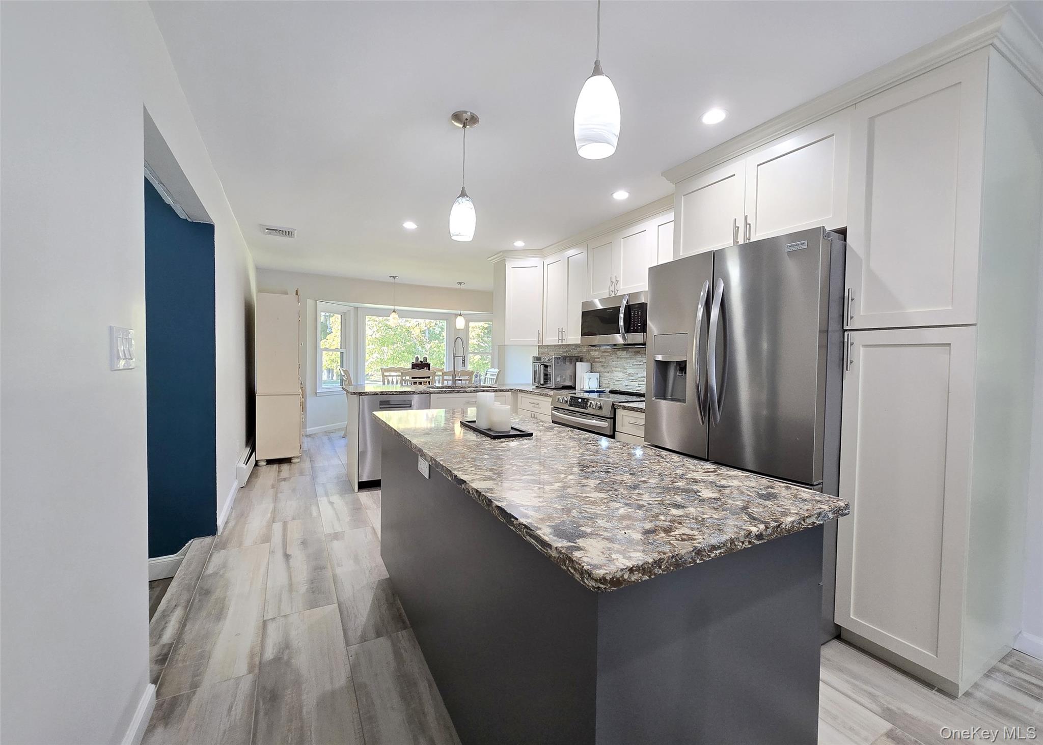 15 Garden Lane, Yaphank, NY 11980