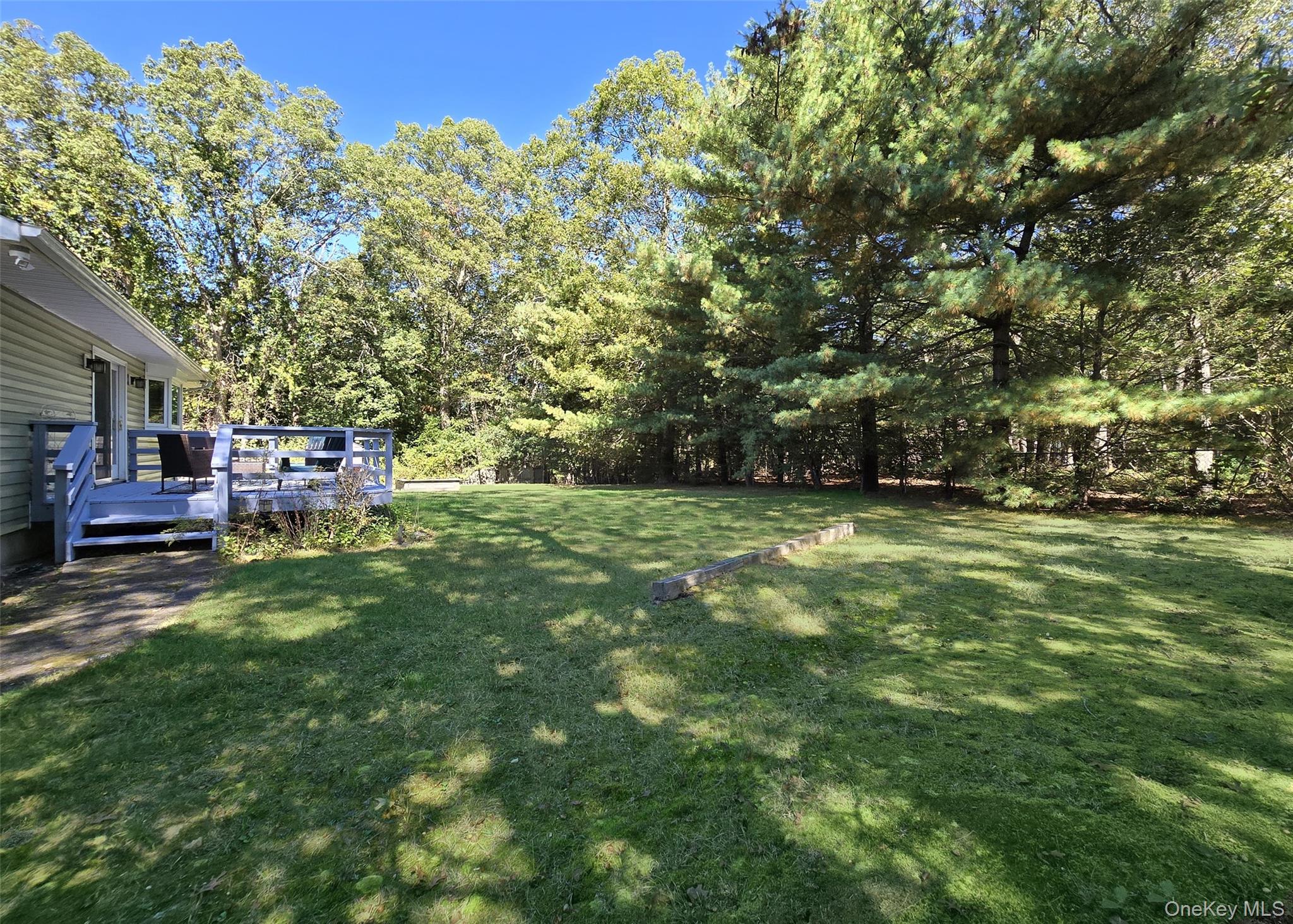 15 Garden Lane, Yaphank, NY 11980