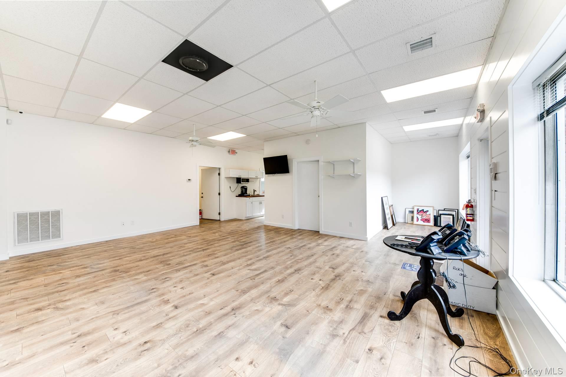 199 Fort Pond Boulevard, East Hampton, NY 11937