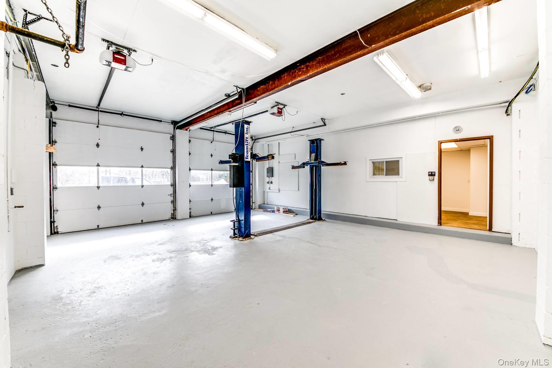 199 Fort Pond Boulevard, East Hampton, NY 11937