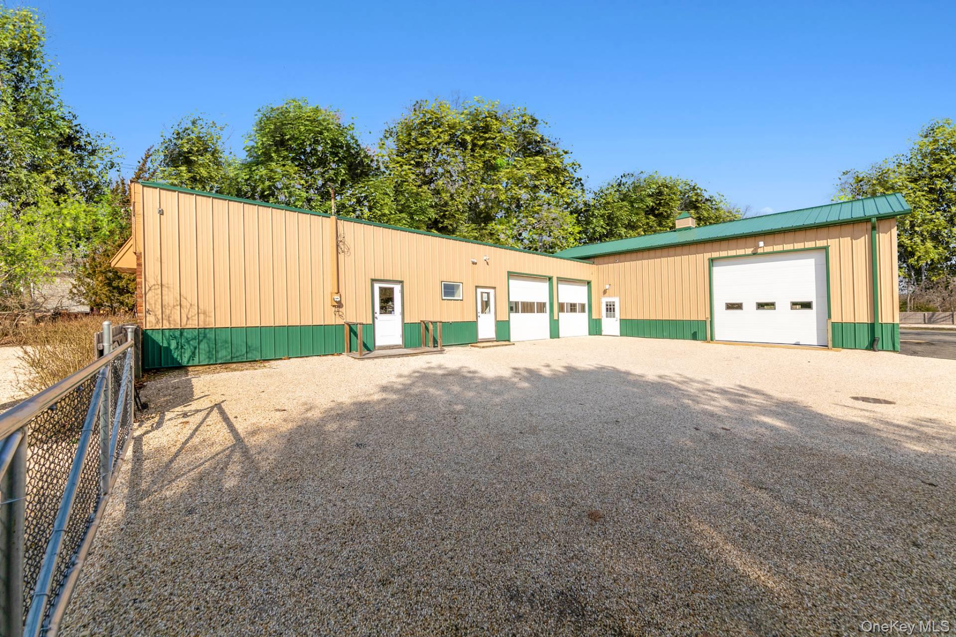 199 Fort Pond Boulevard, East Hampton, NY 11937