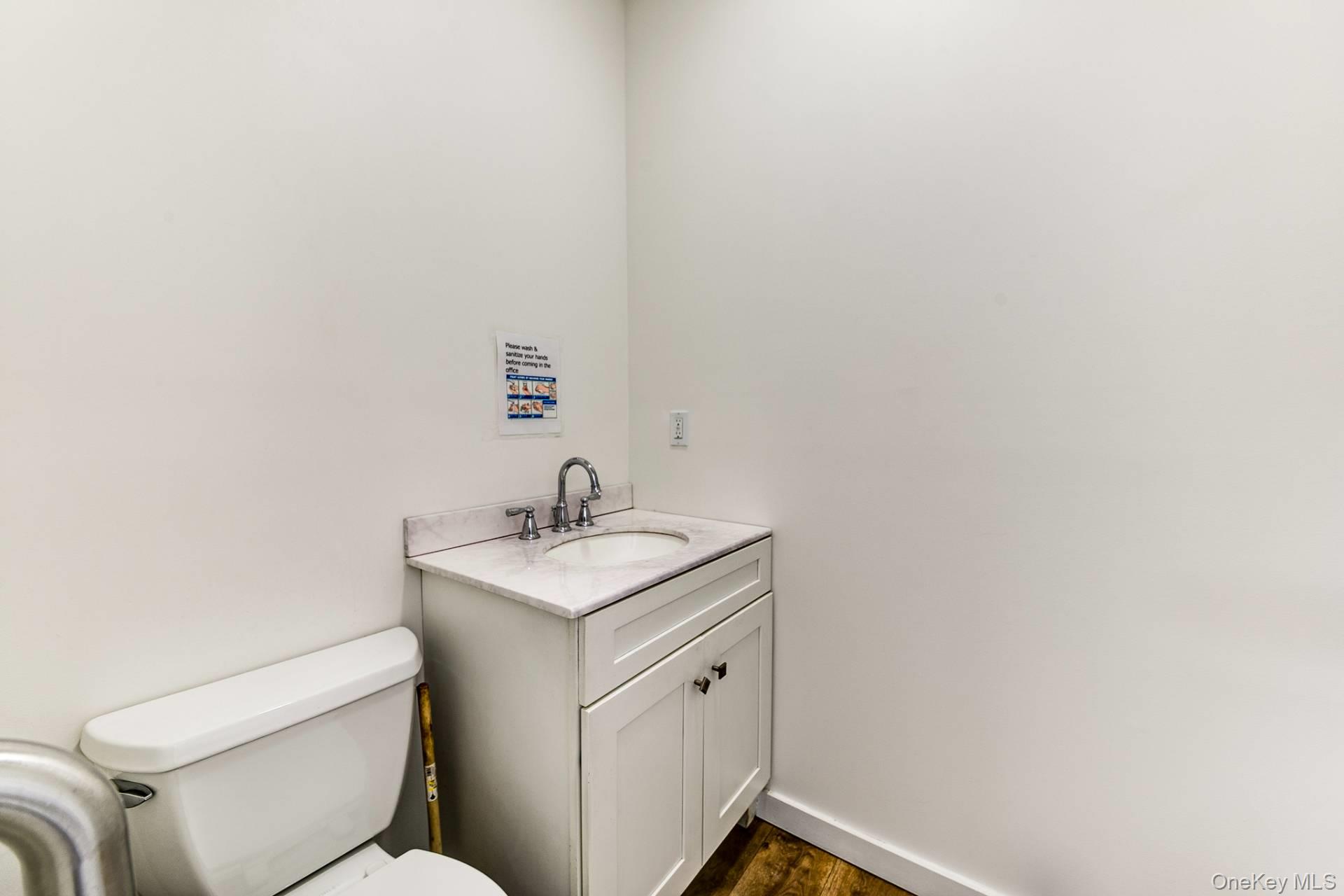 199 Fort Pond Boulevard, East Hampton, NY 11937