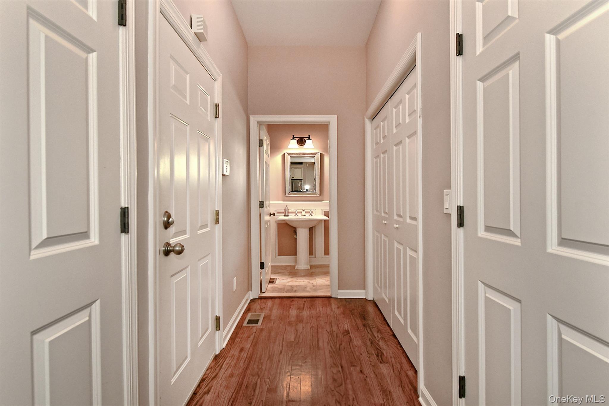 11 Spring Court, Huntington, NY 11743