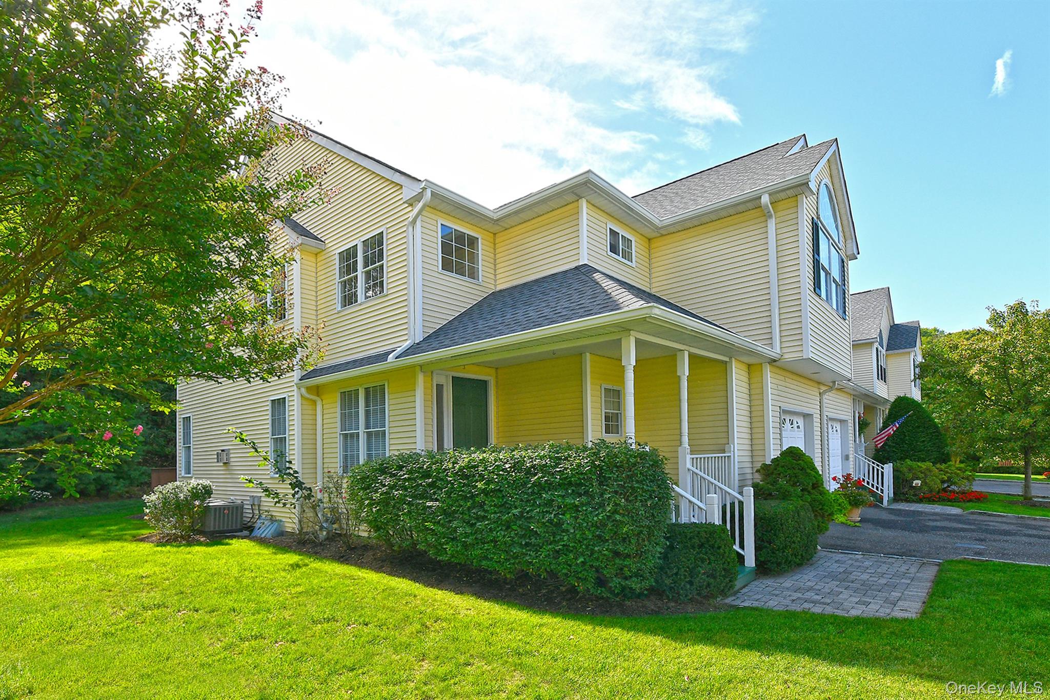 11 Spring Court, Huntington, NY 11743