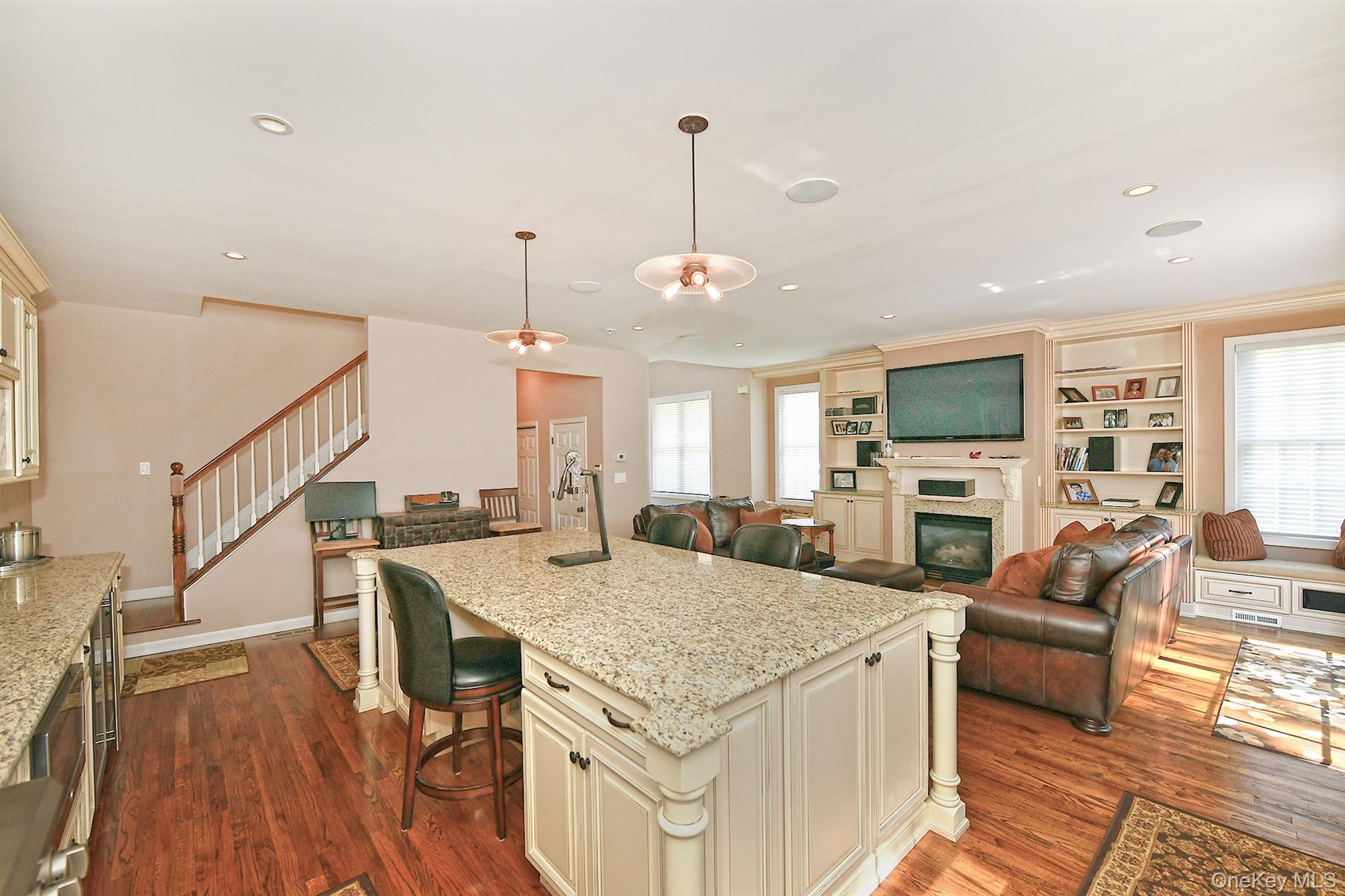 11 Spring Court, Huntington, NY 11743