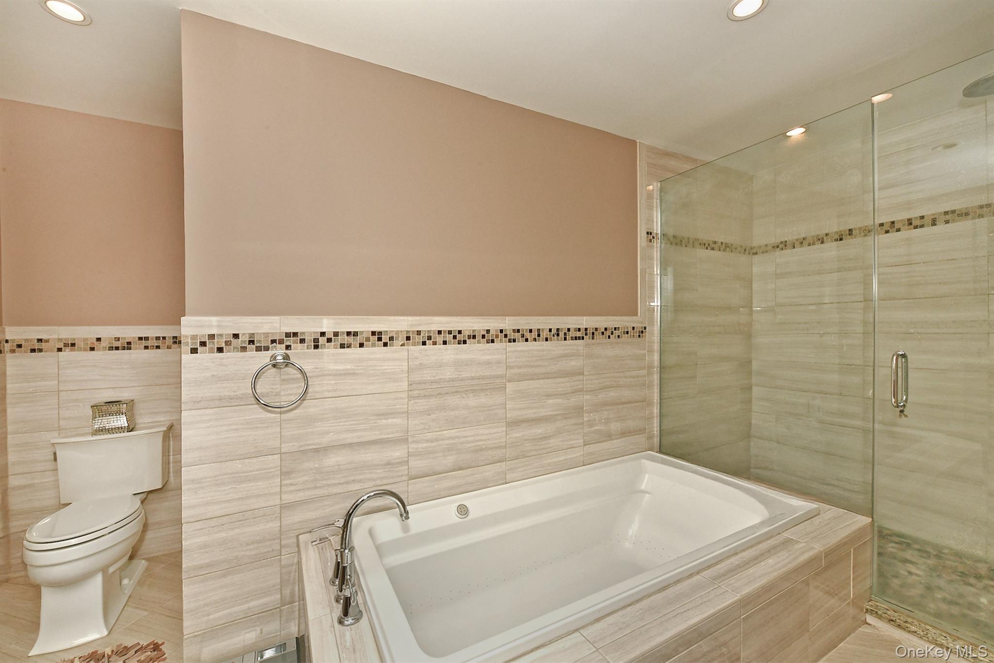 11 Spring Court, Huntington, NY 11743