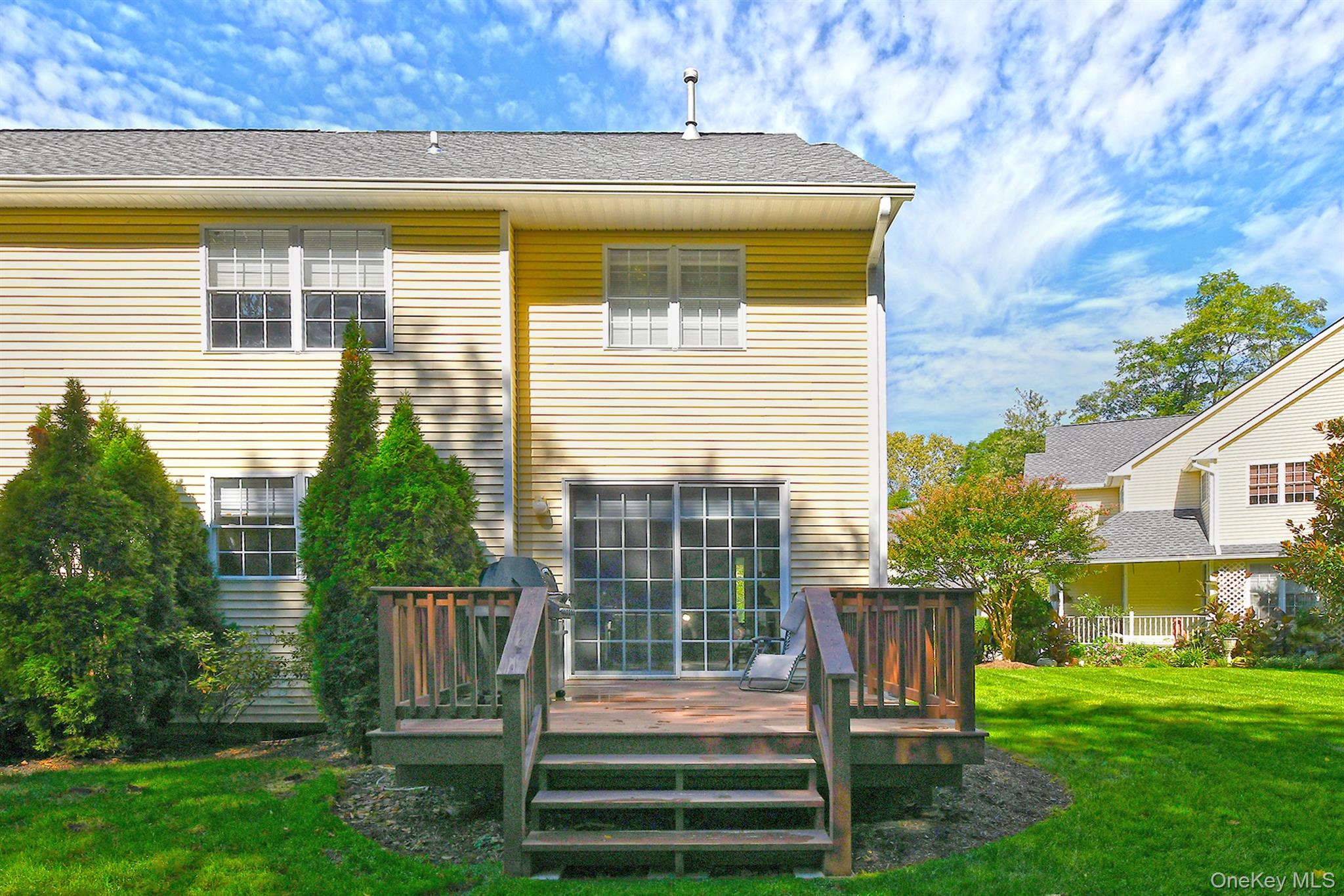 11 Spring Court, Huntington, NY 11743