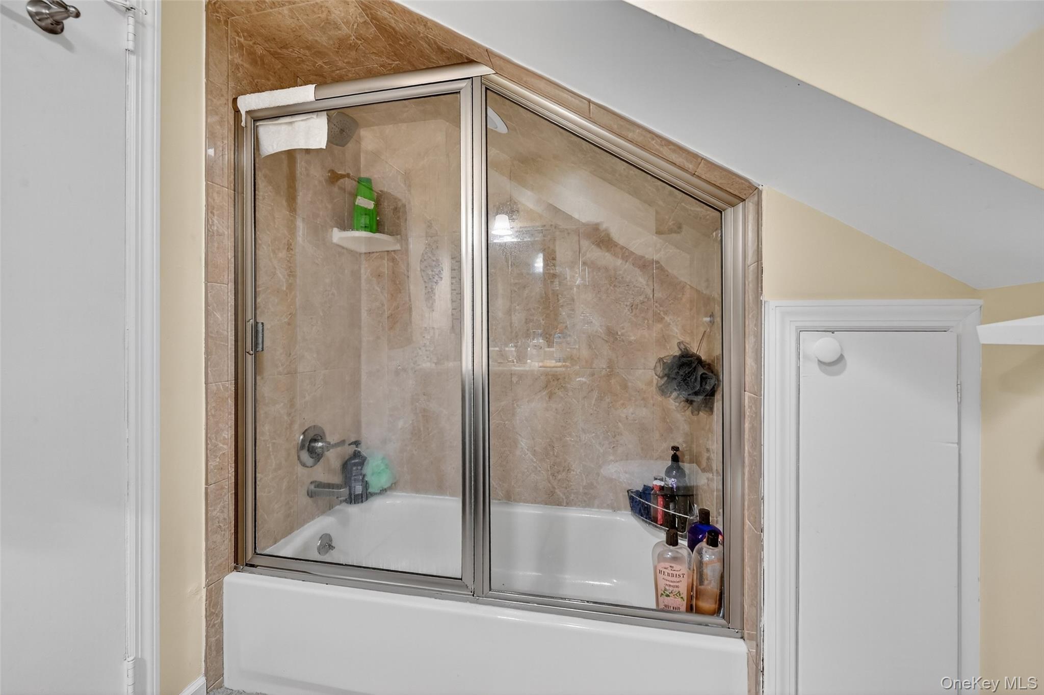 159 Grandview Avenue, Monsey, NY 10952