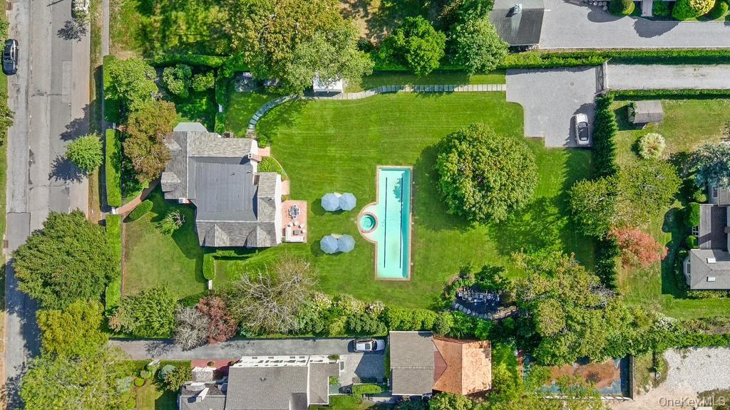 46 Bellport Lane, Bellport Village, NY 11713