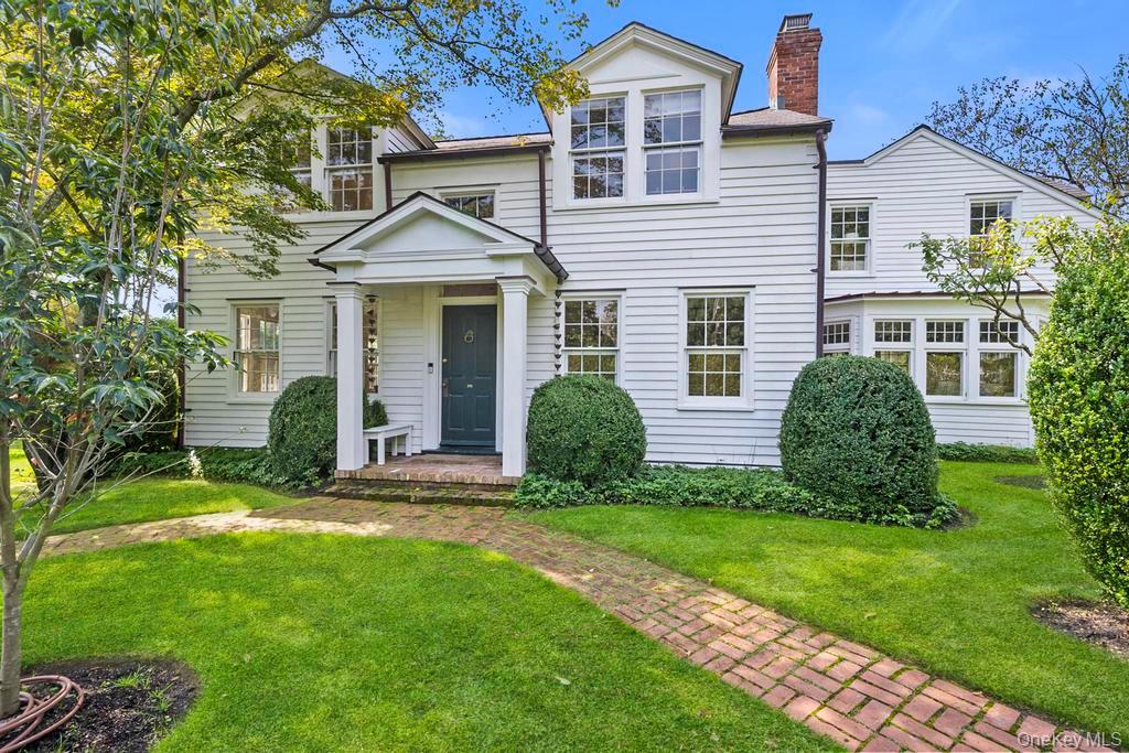 46 Bellport Lane, Bellport Village, NY 11713