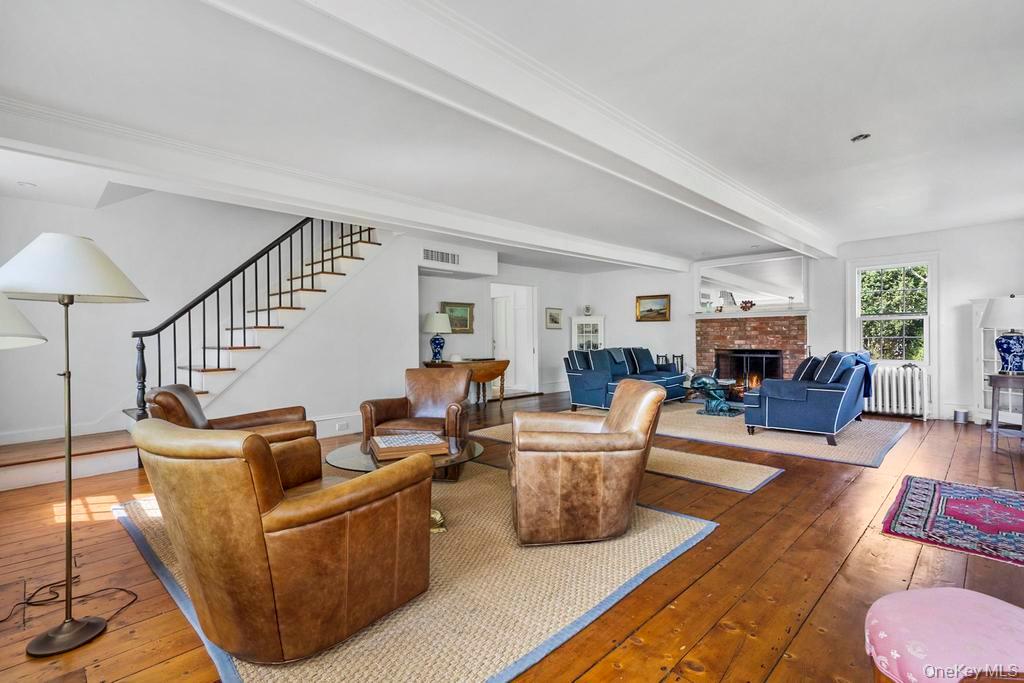 46 Bellport Lane, Bellport Village, NY 11713