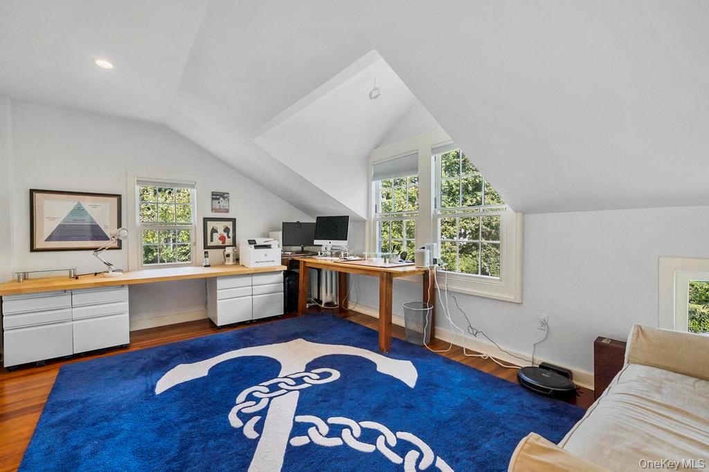 46 Bellport Lane, Bellport Village, NY 11713