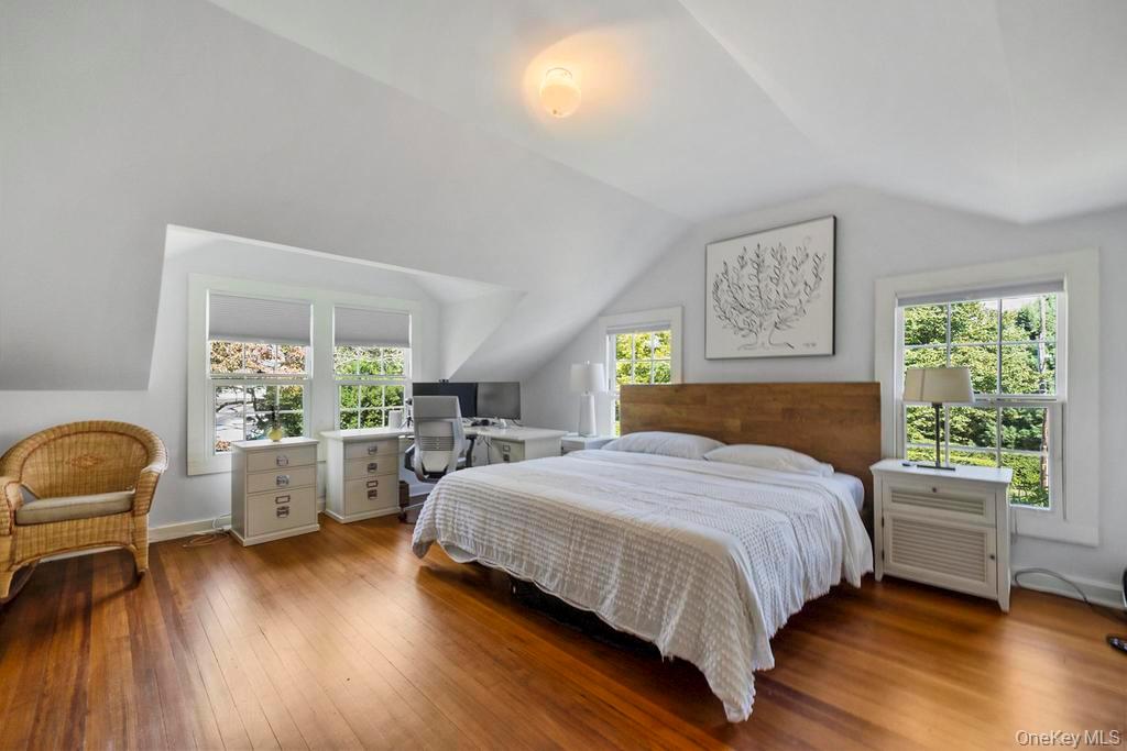 46 Bellport Lane, Bellport Village, NY 11713