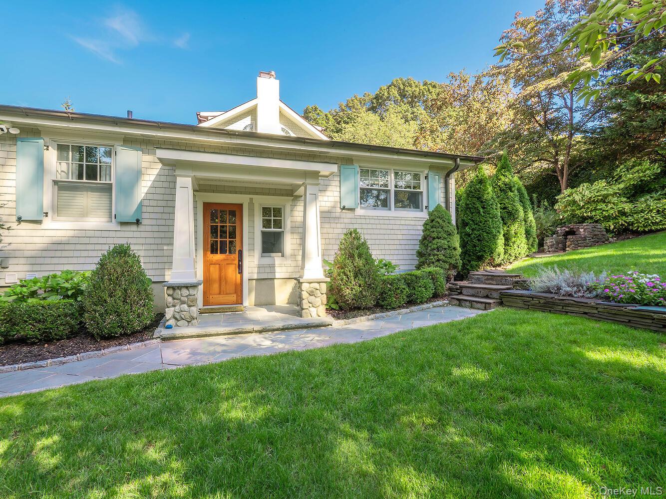 97 Lafayette Avenue, Sea Cliff, NY 11579