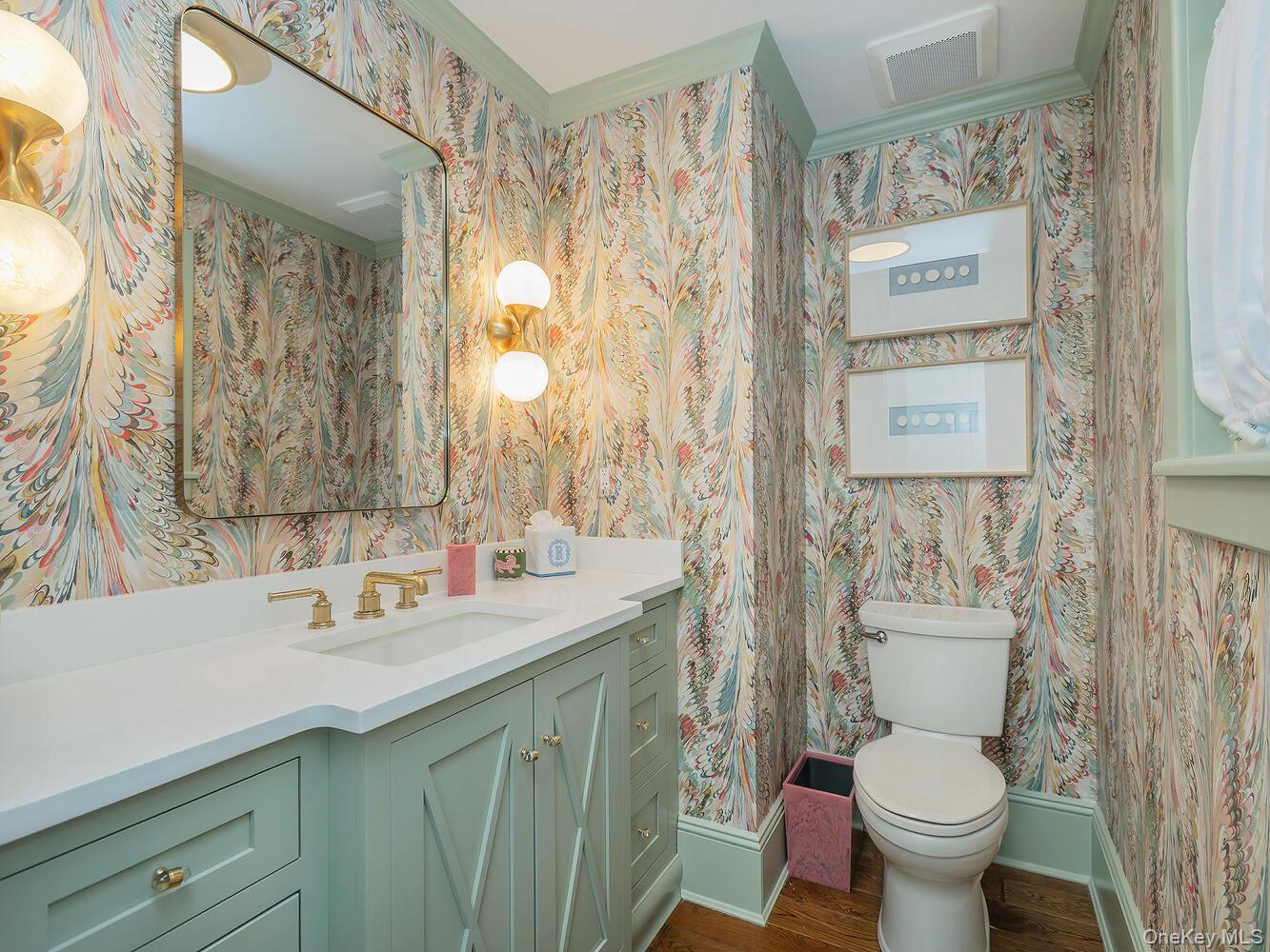 97 Lafayette Avenue, Sea Cliff, NY 11579