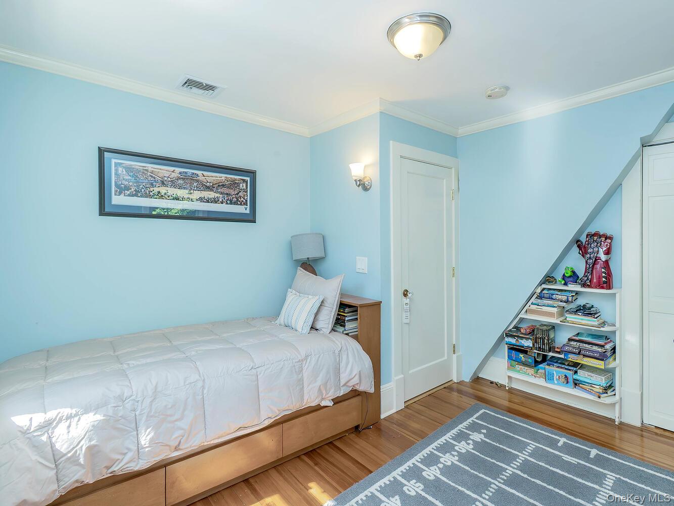 97 Lafayette Avenue, Sea Cliff, NY 11579