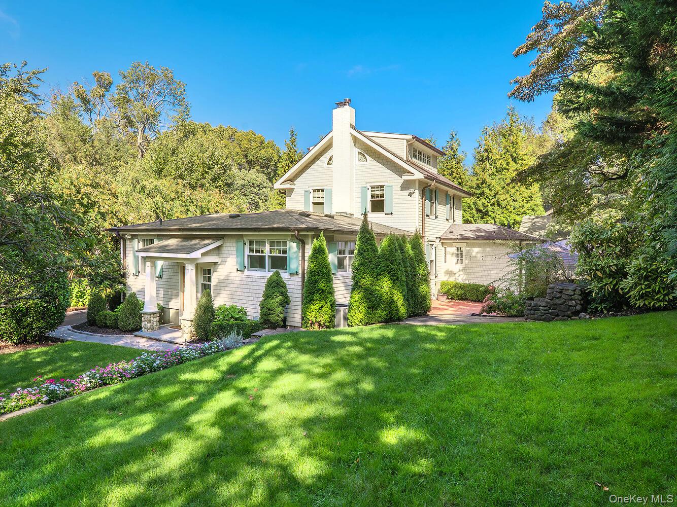 97 Lafayette Avenue, Sea Cliff, NY 11579