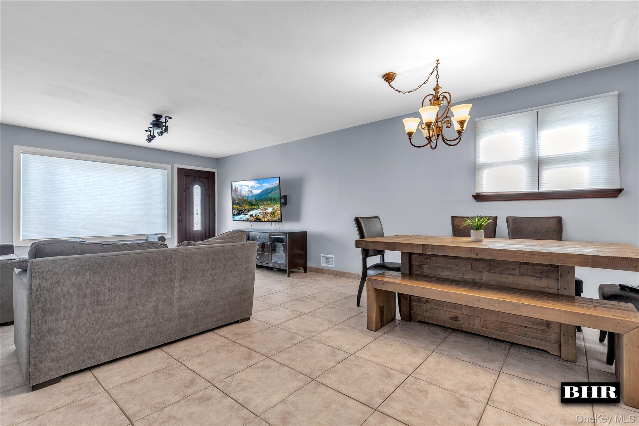 6 Mulberry Avenue, Staten Island, NY 10314