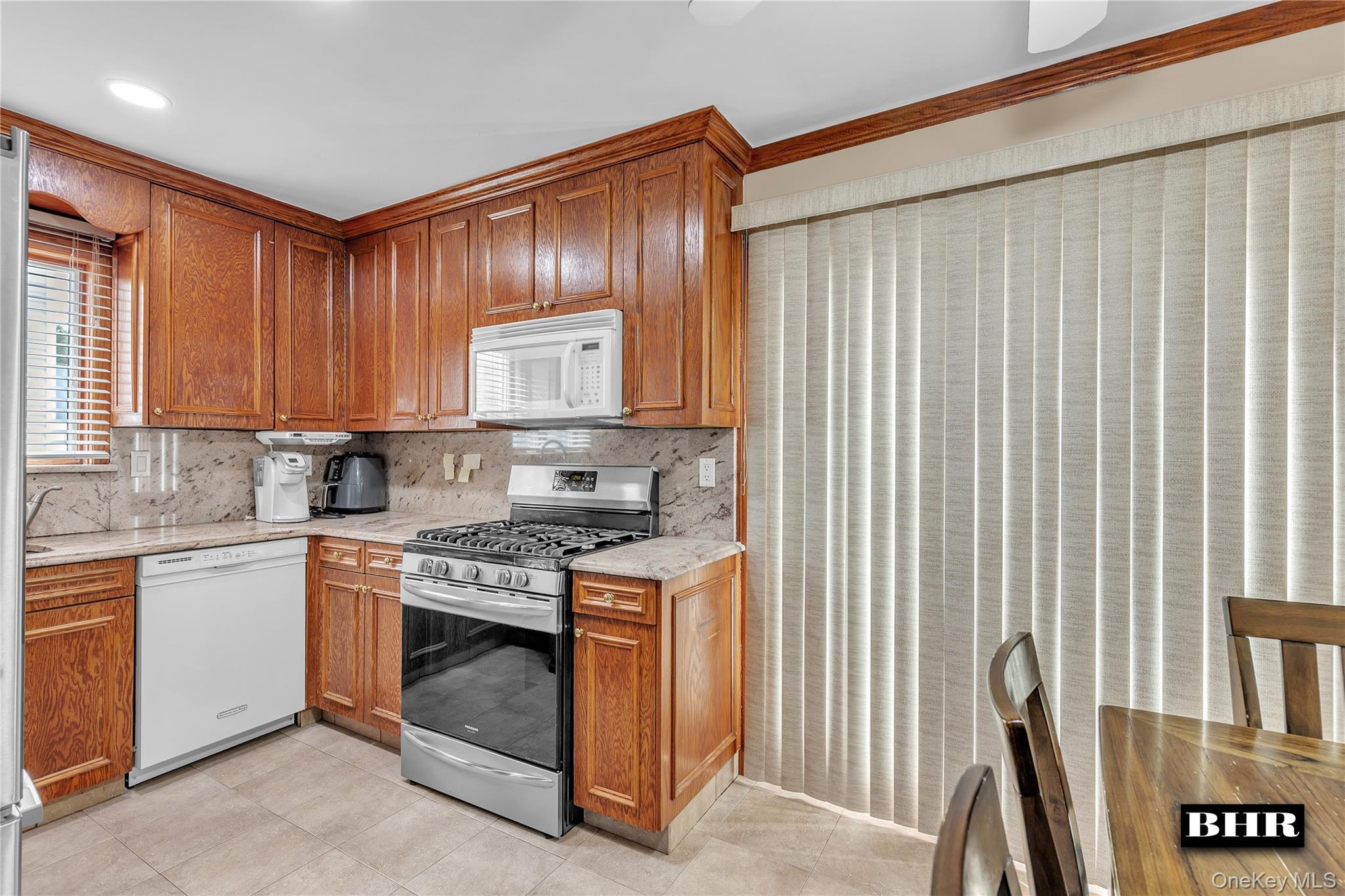 6 Mulberry Avenue, Staten Island, NY 10314