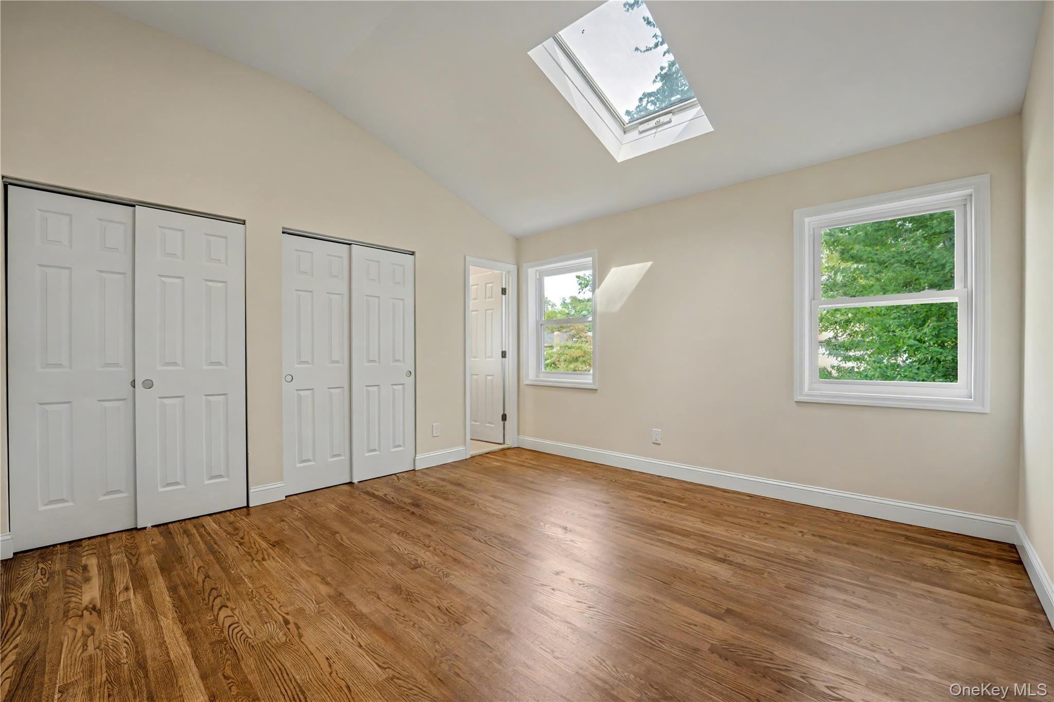 31 Perry Lane, Wheatley Heights, NY 11798