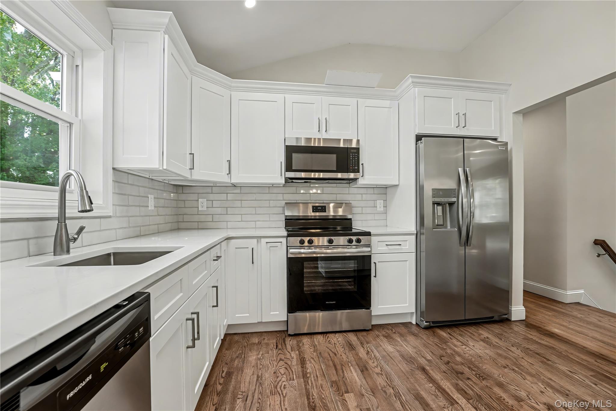 31 Perry Lane, Wheatley Heights, NY 11798