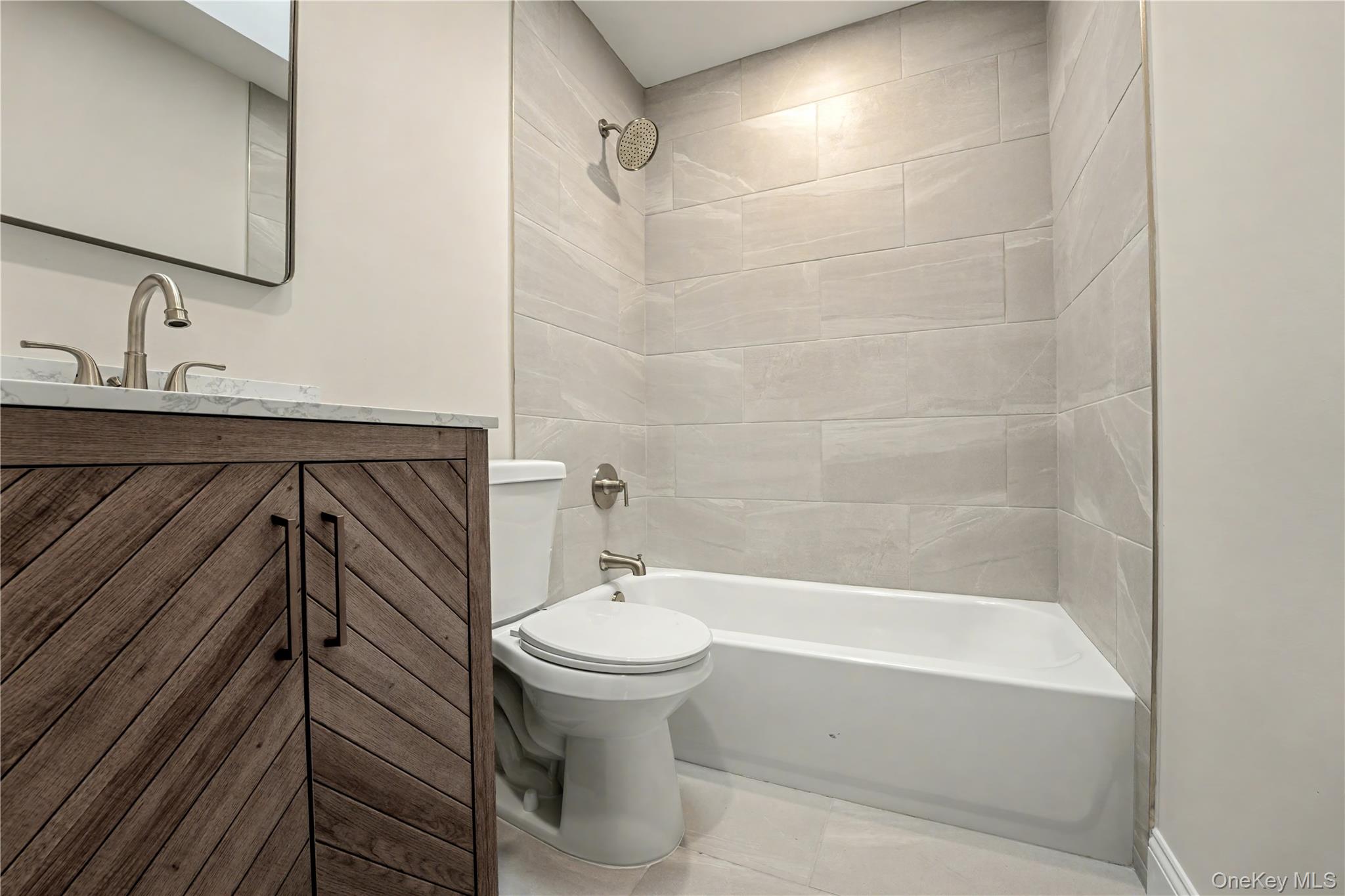 31 Perry Lane, Wheatley Heights, NY 11798