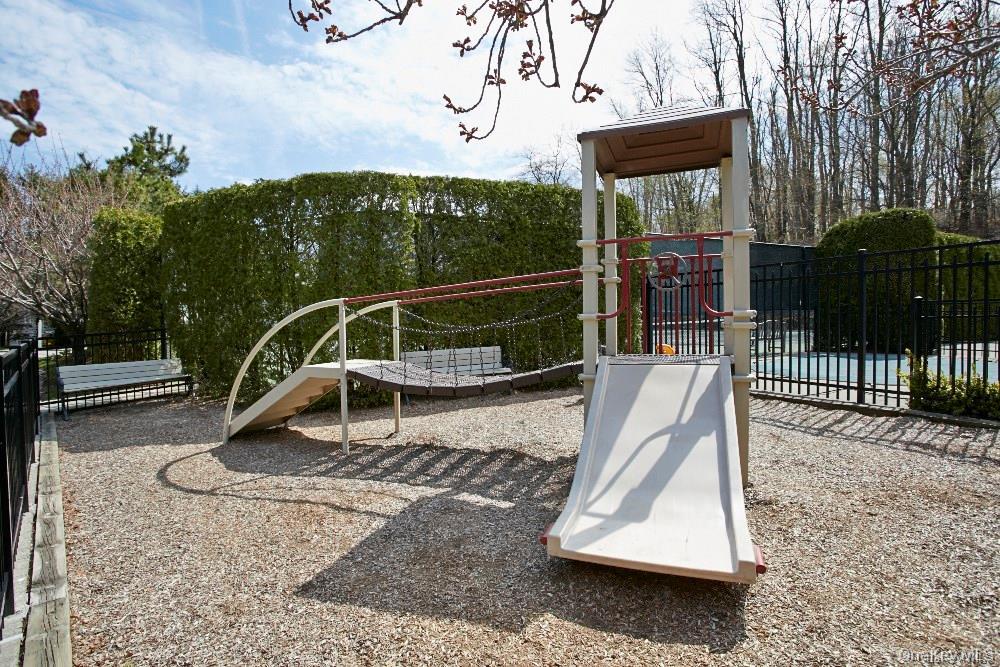 500 Pondside Drive # 2H, White Plains, NY 10607