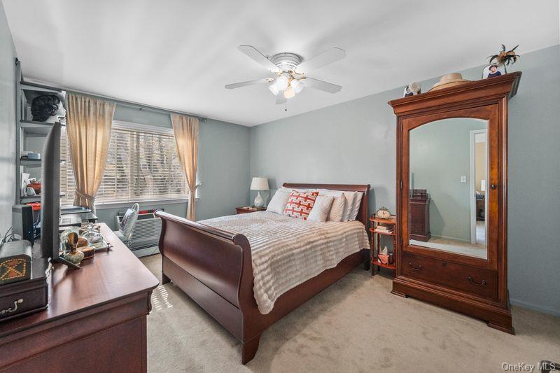 500 Pondside Drive # 2H, White Plains, NY 10607