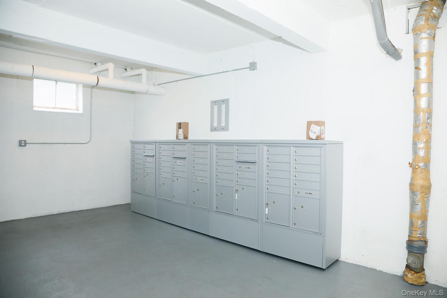 100 Randall Avenue # 1E, Freeport, NY 11520