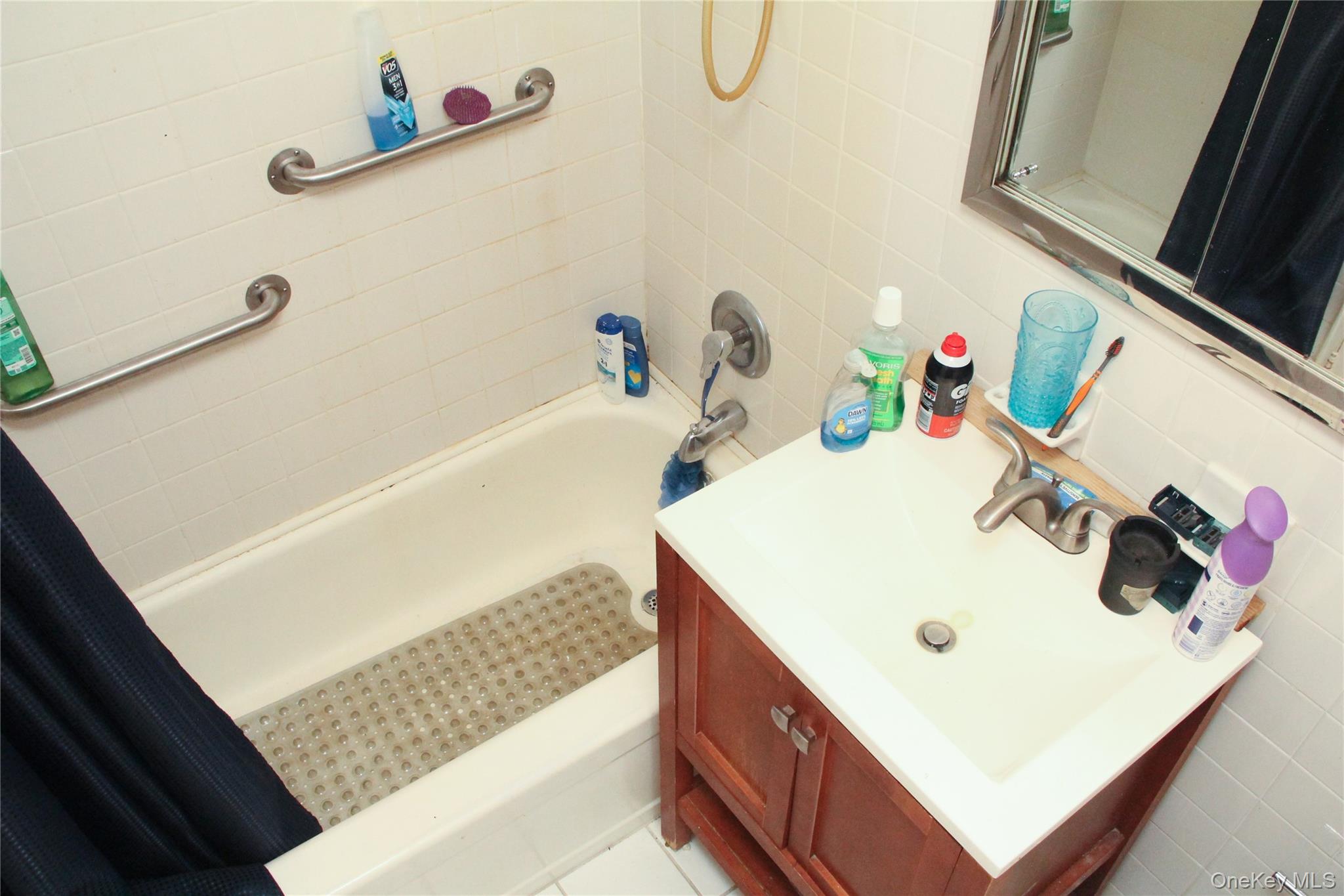 100 Randall Avenue # 1E, Freeport, NY 11520