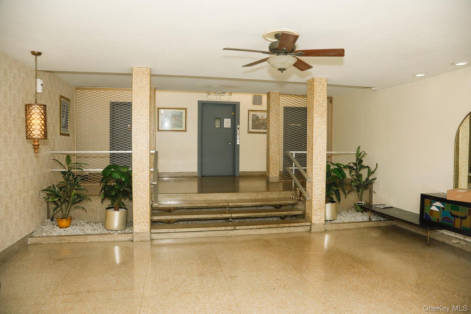 100 Randall Avenue # 1E, Freeport, NY 11520