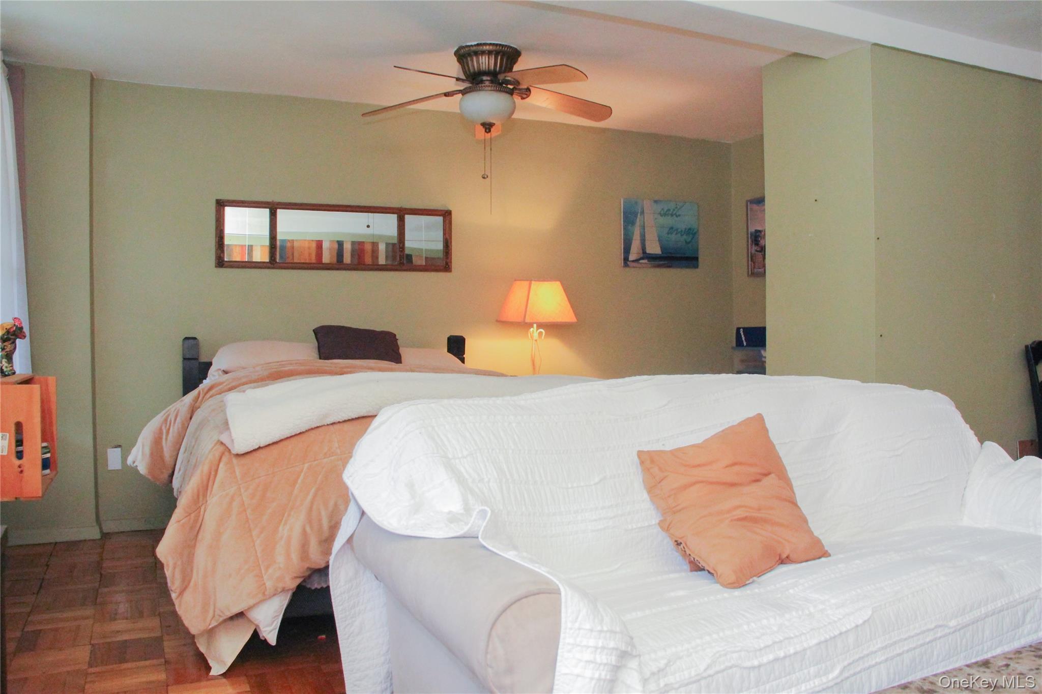 100 Randall Avenue # 1E, Freeport, NY 11520