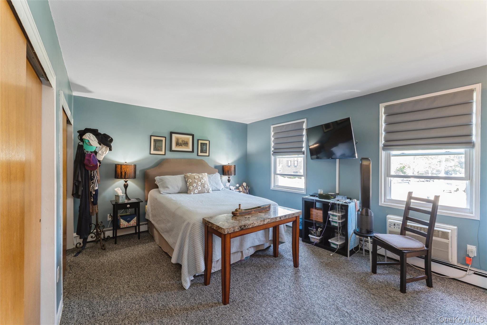 61 Maine Avenue # D14, Rockville Centre, NY 11570