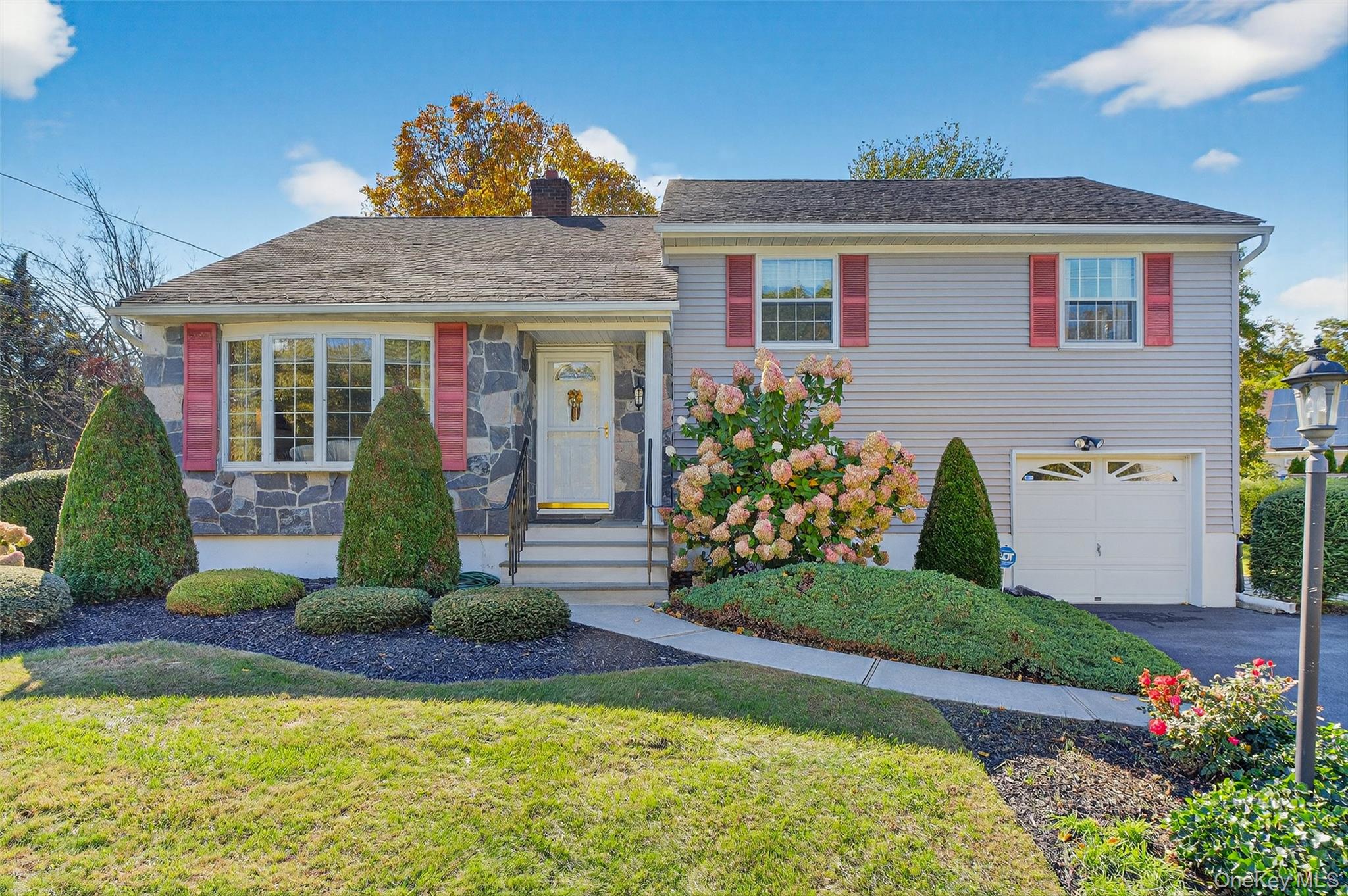 30 Morris Drive, Hyde Park, NY 12538