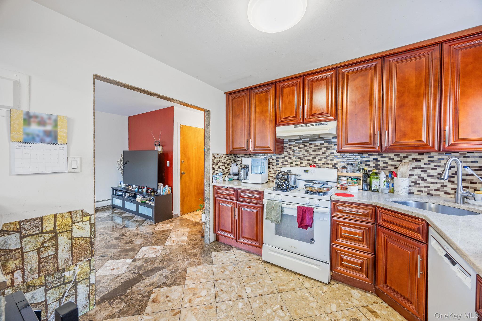 7521 Caldwell Avenue, Middle Village, NY 11379