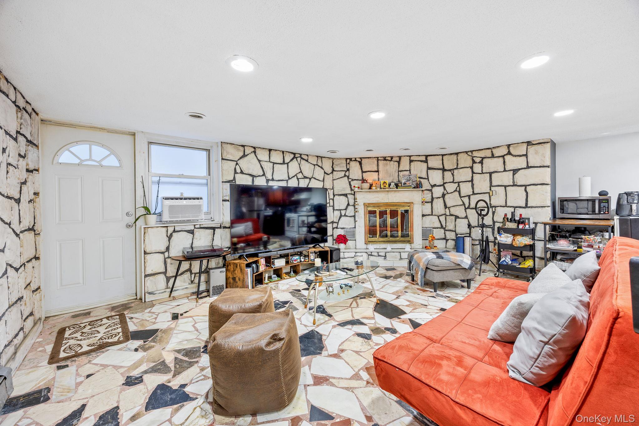 7521 Caldwell Avenue, Middle Village, NY 11379