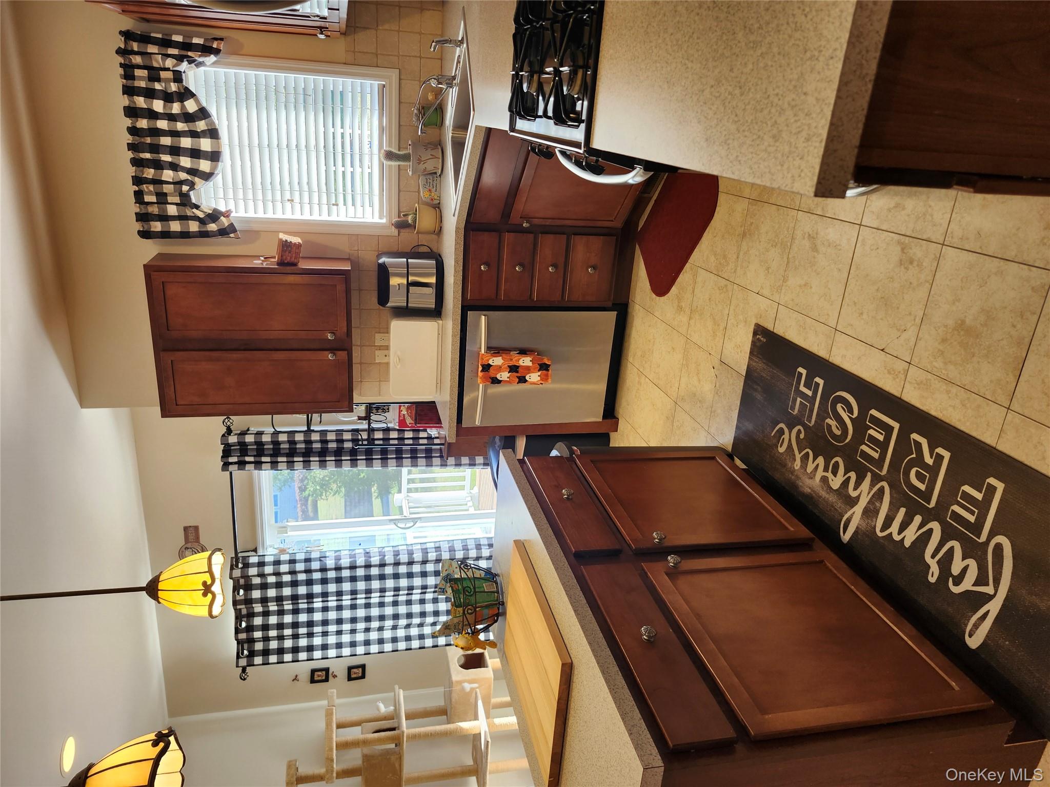 176 N River Drive, Beacon, NY 12508