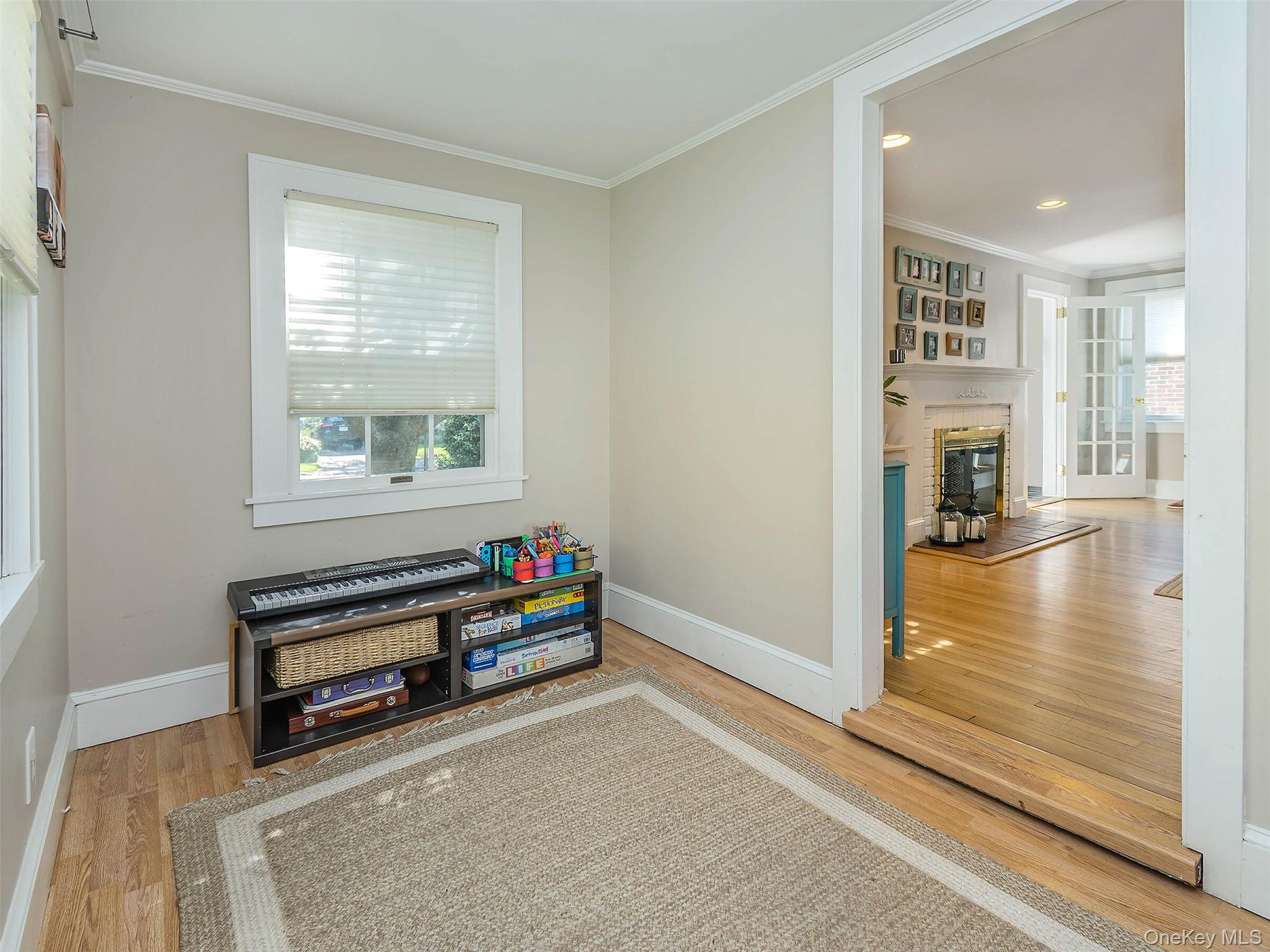 11 Park Avenue, Port Washington, NY 11050