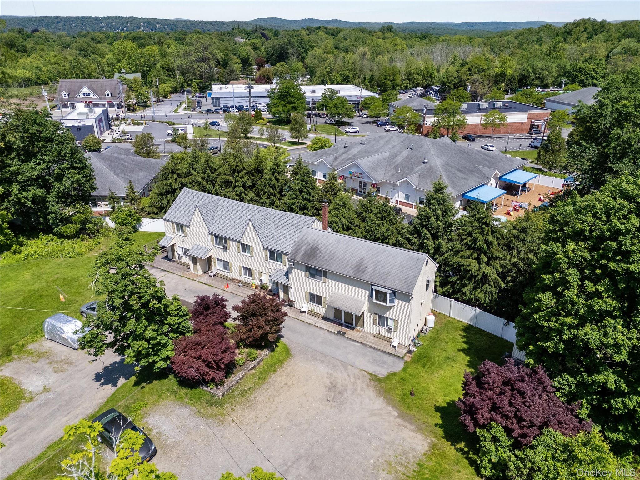 1860 E Main Street, Mohegan Lake, NY 10547