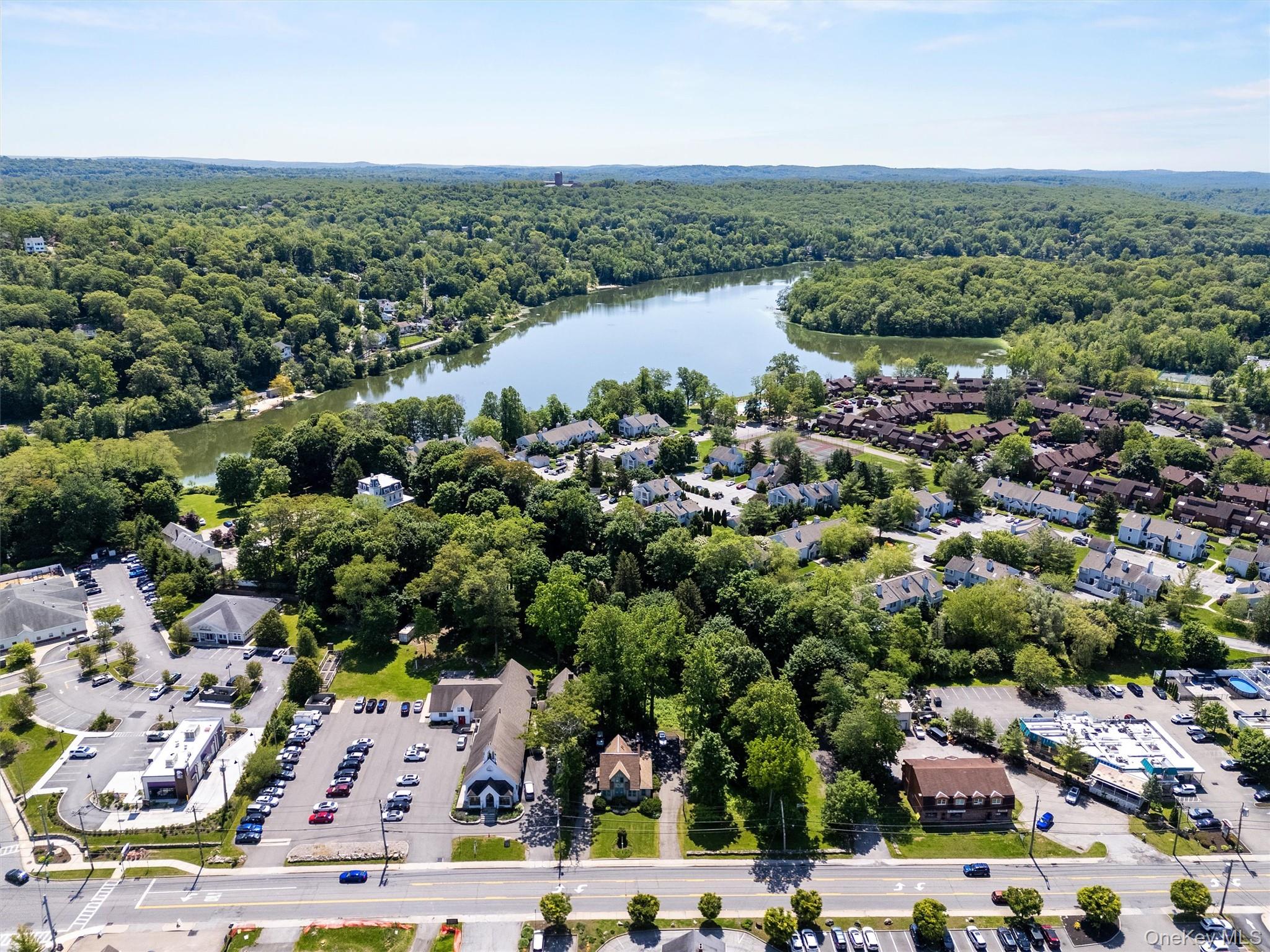 1860 E Main Street, Mohegan Lake, NY 10547