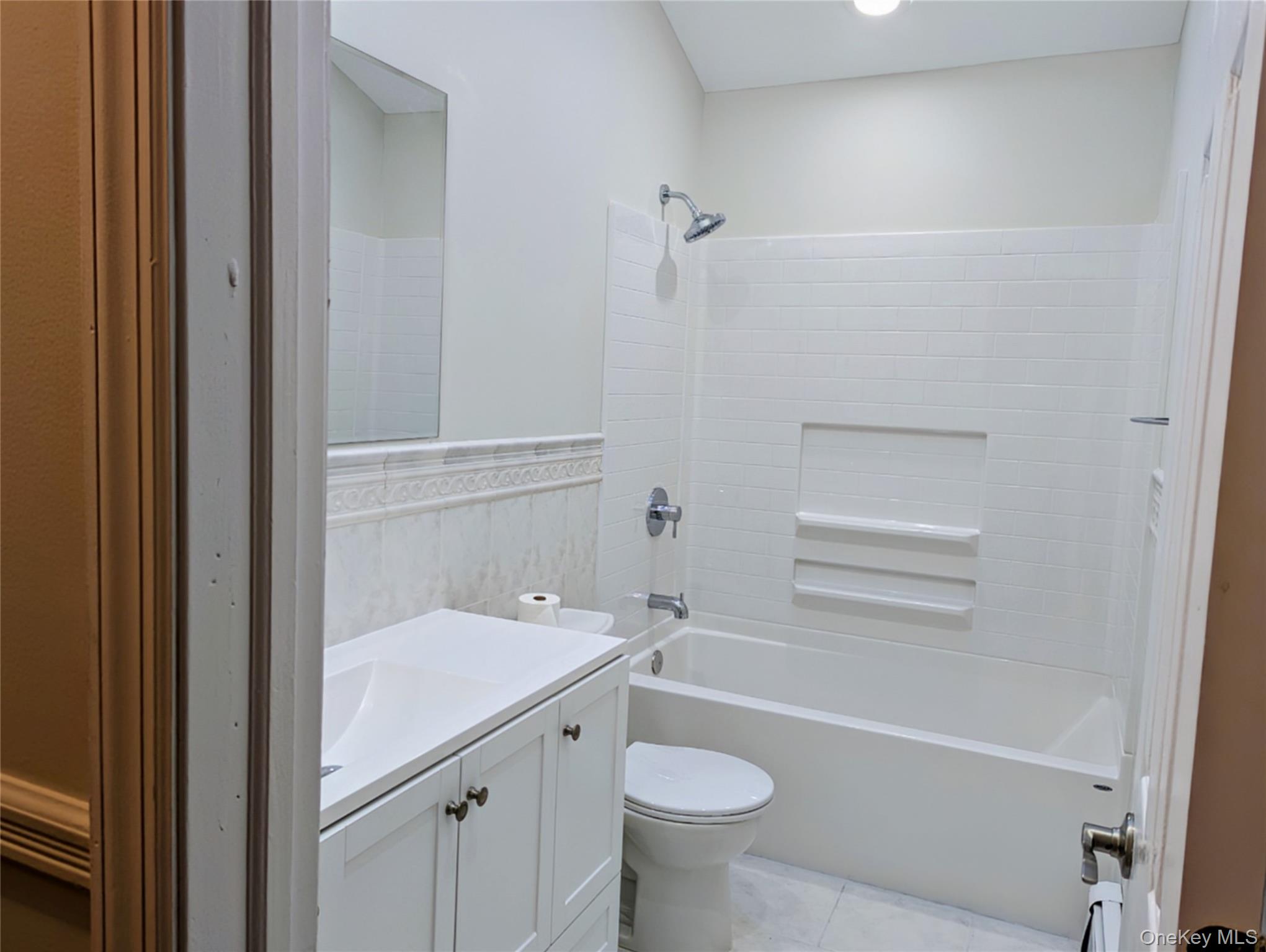 139 Pine Neck Avenue, East Patchogue, NY 11772