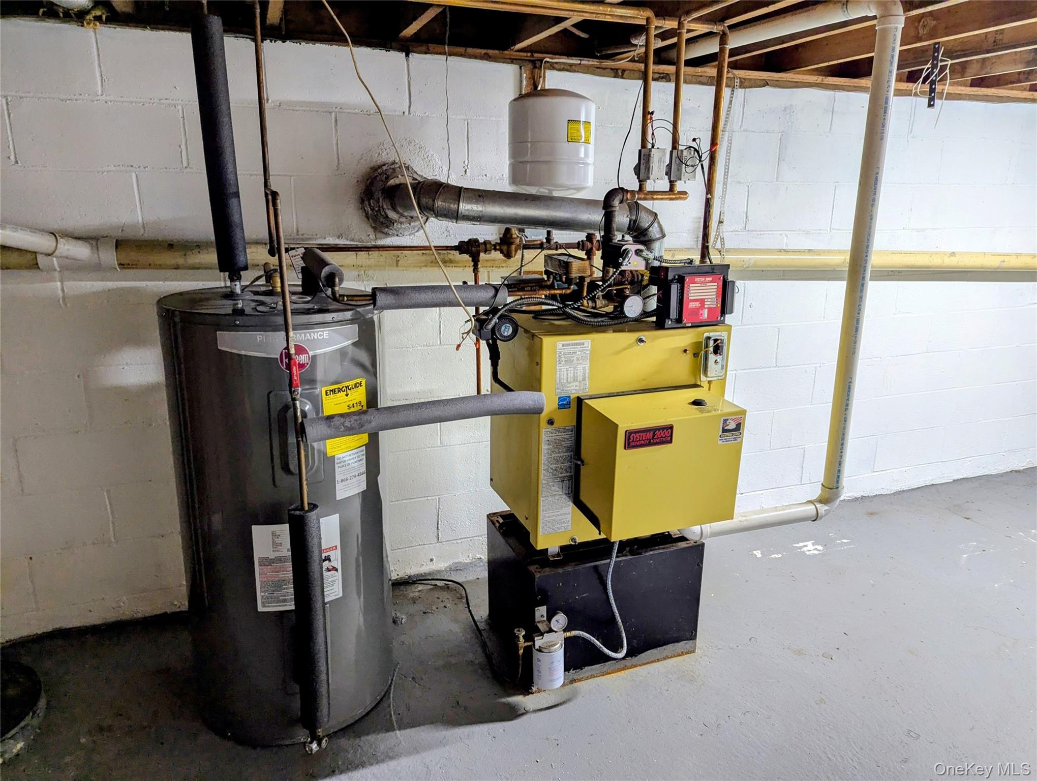 139 Pine Neck Avenue, East Patchogue, NY 11772